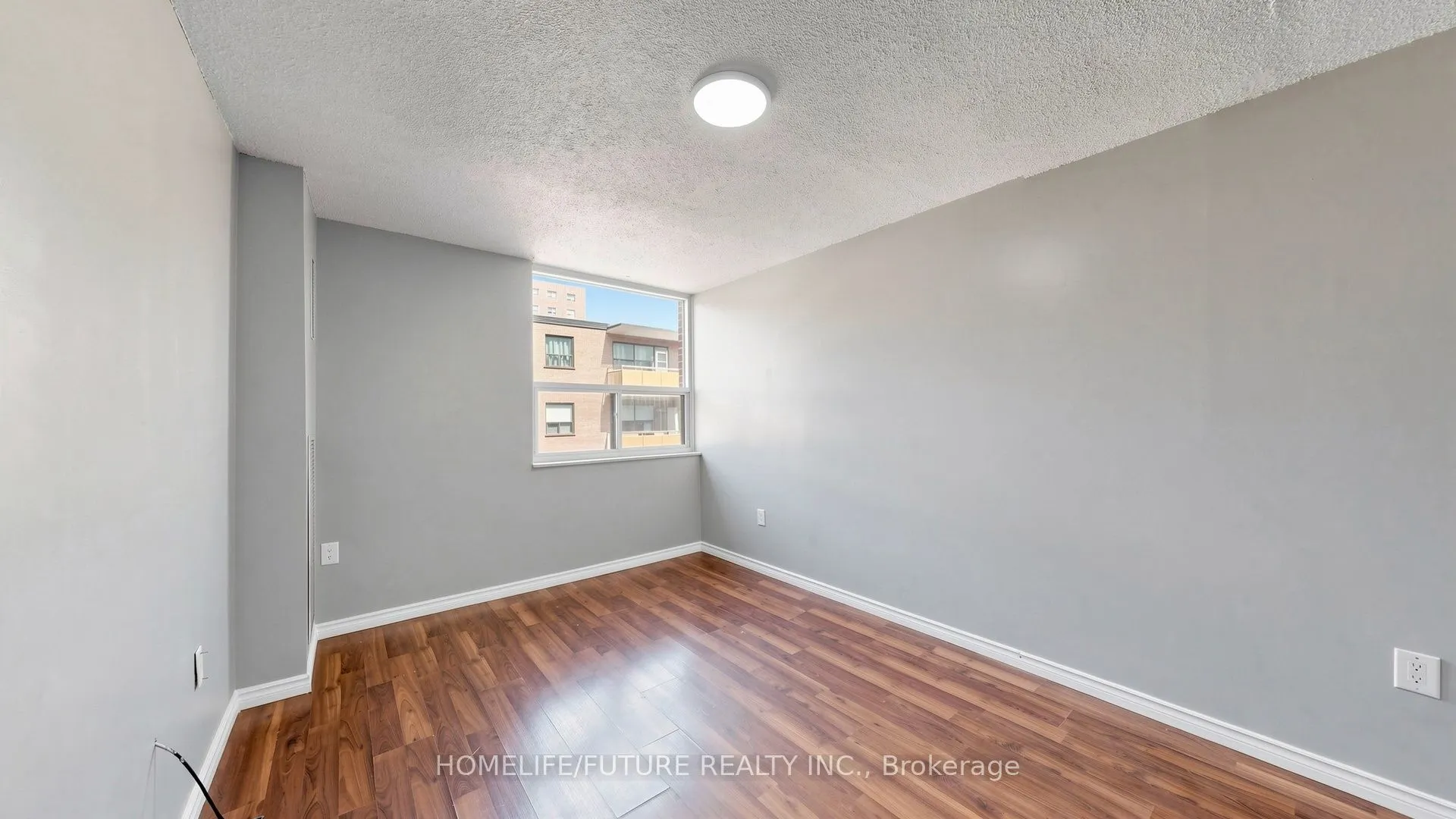 4060 Lawrence Avenue E #204