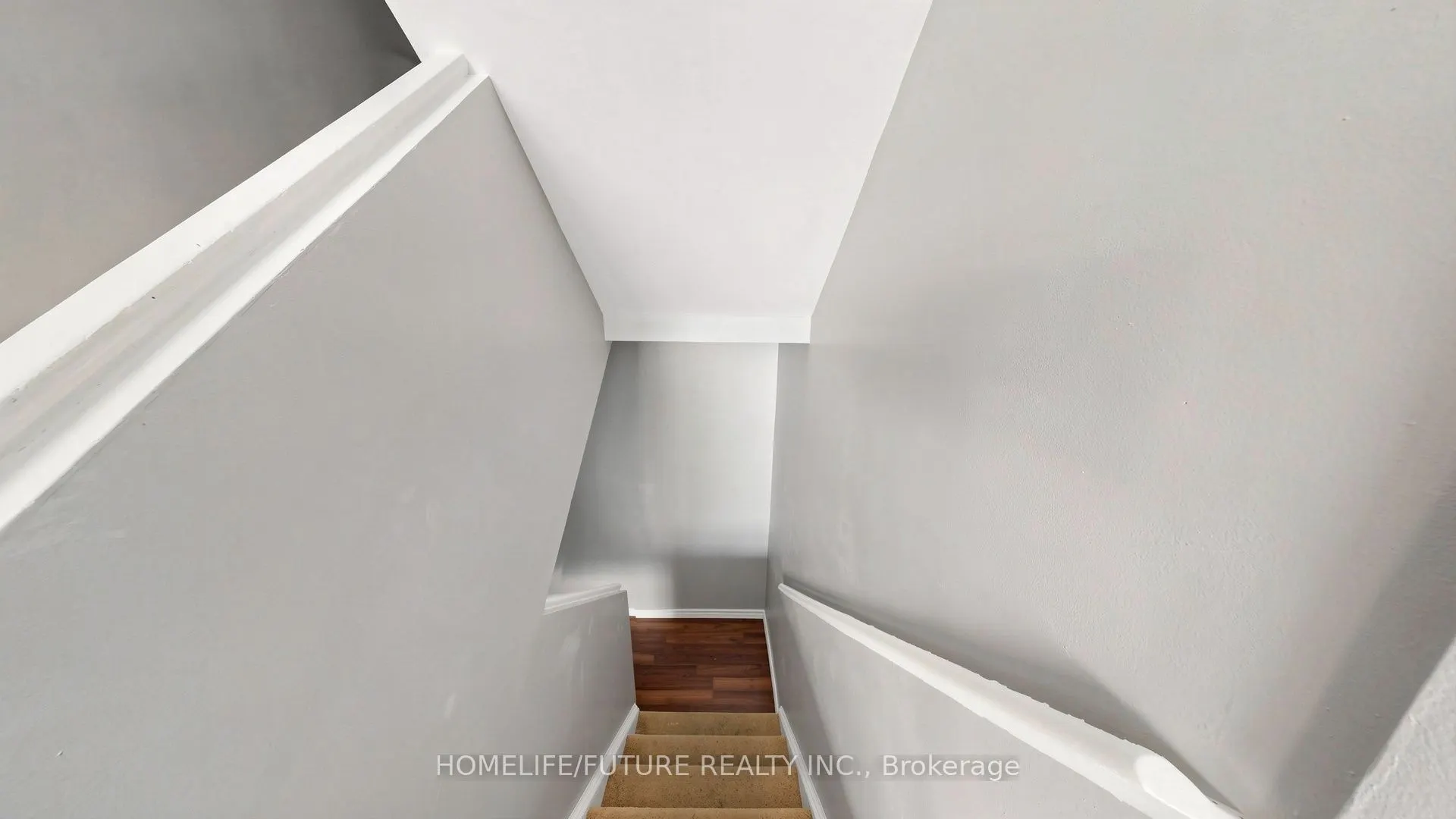4060 Lawrence Avenue E #204