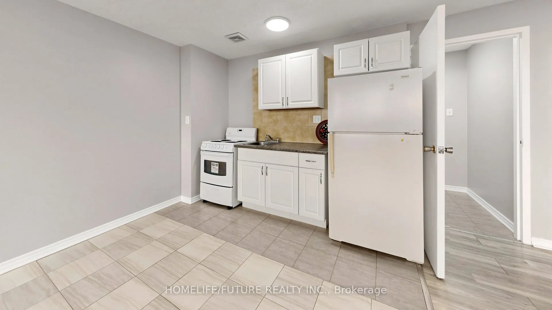 4060 Lawrence Avenue E #204