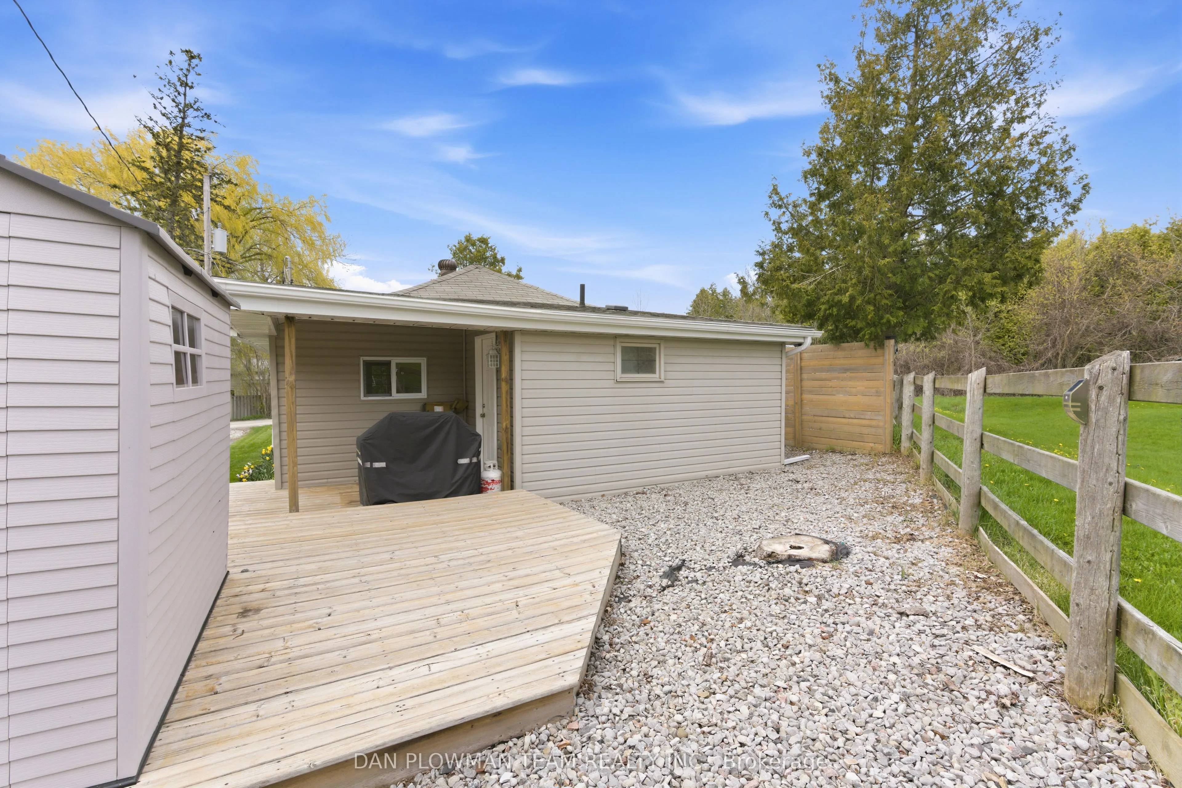 513 View Lake Road