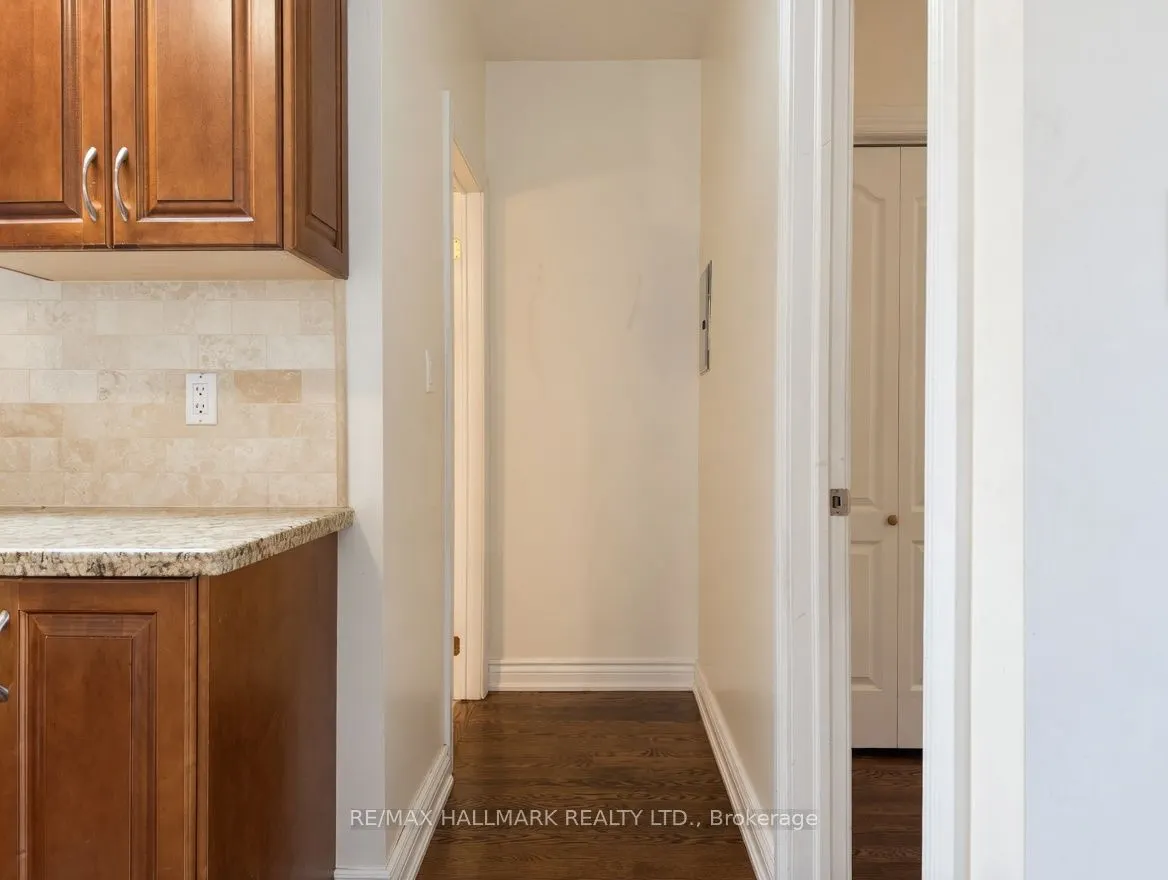 2038 Danforth Avenue #2