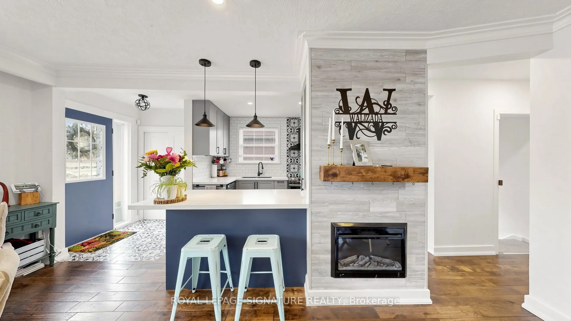 33 Neapolitan Drive