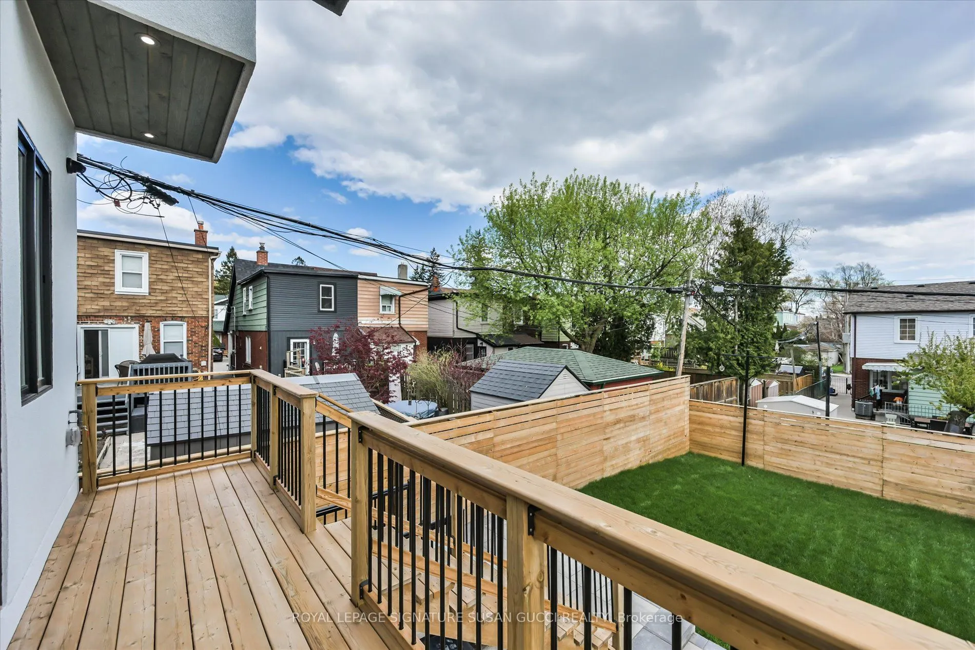 223 Queensdale Avenue