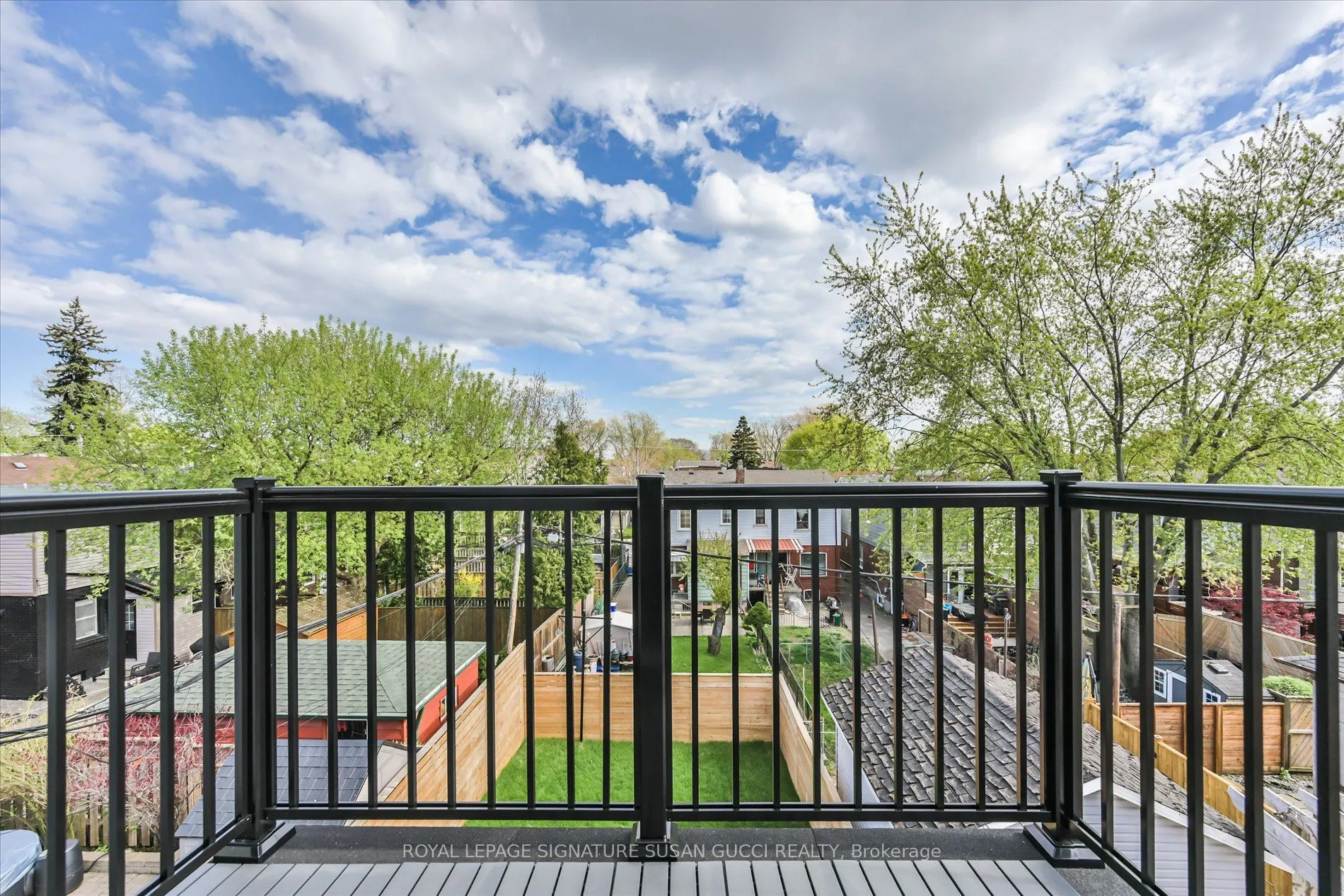 223 Queensdale Avenue