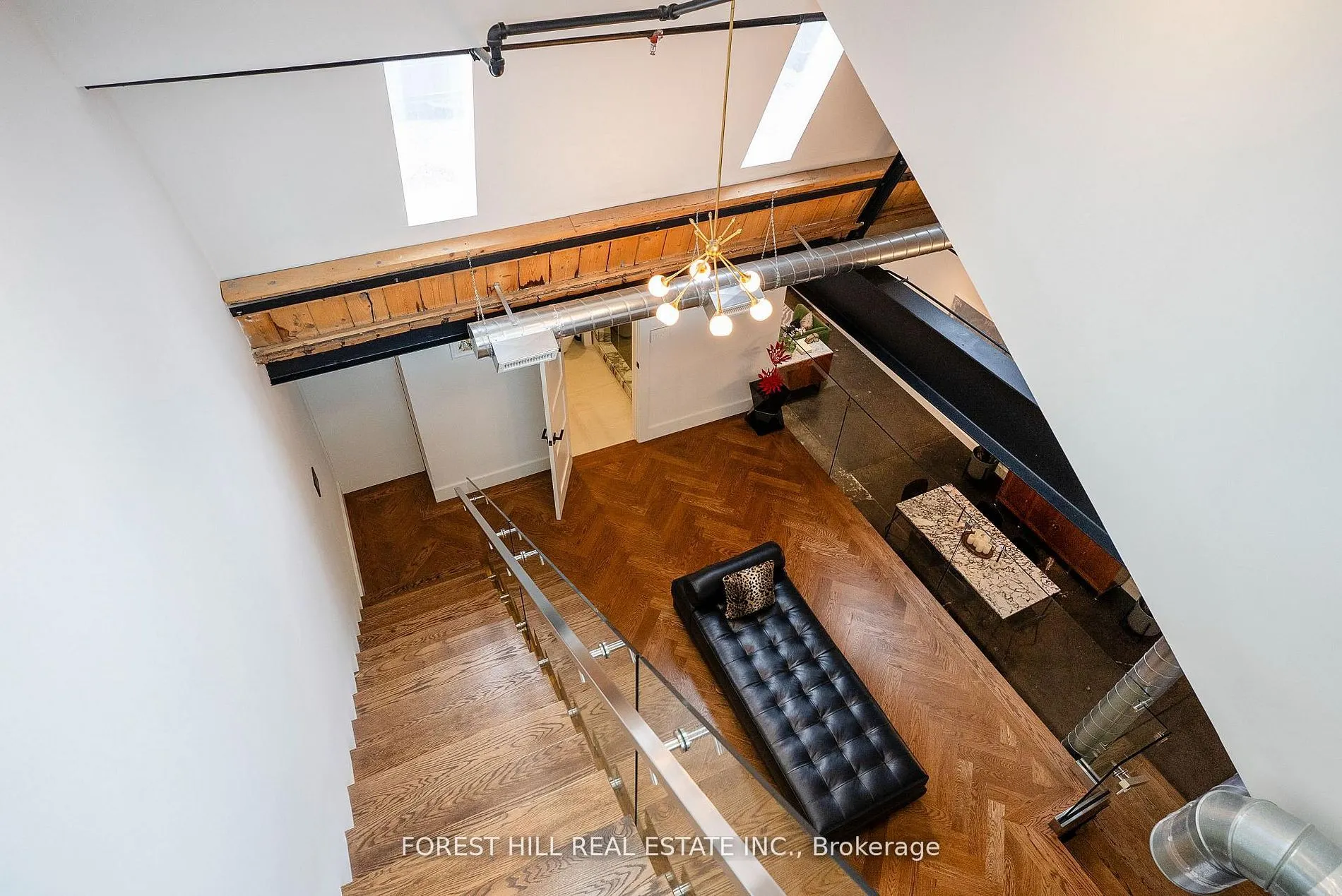 326 Carlaw Avenue #123