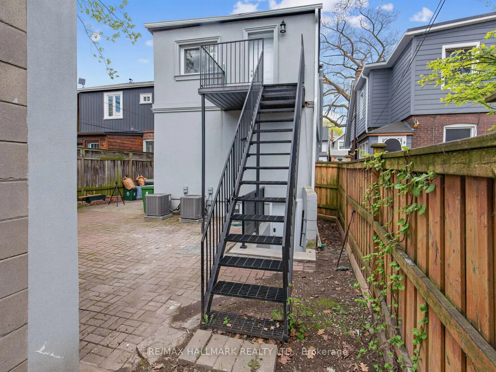 434 Victoria Park Avenue