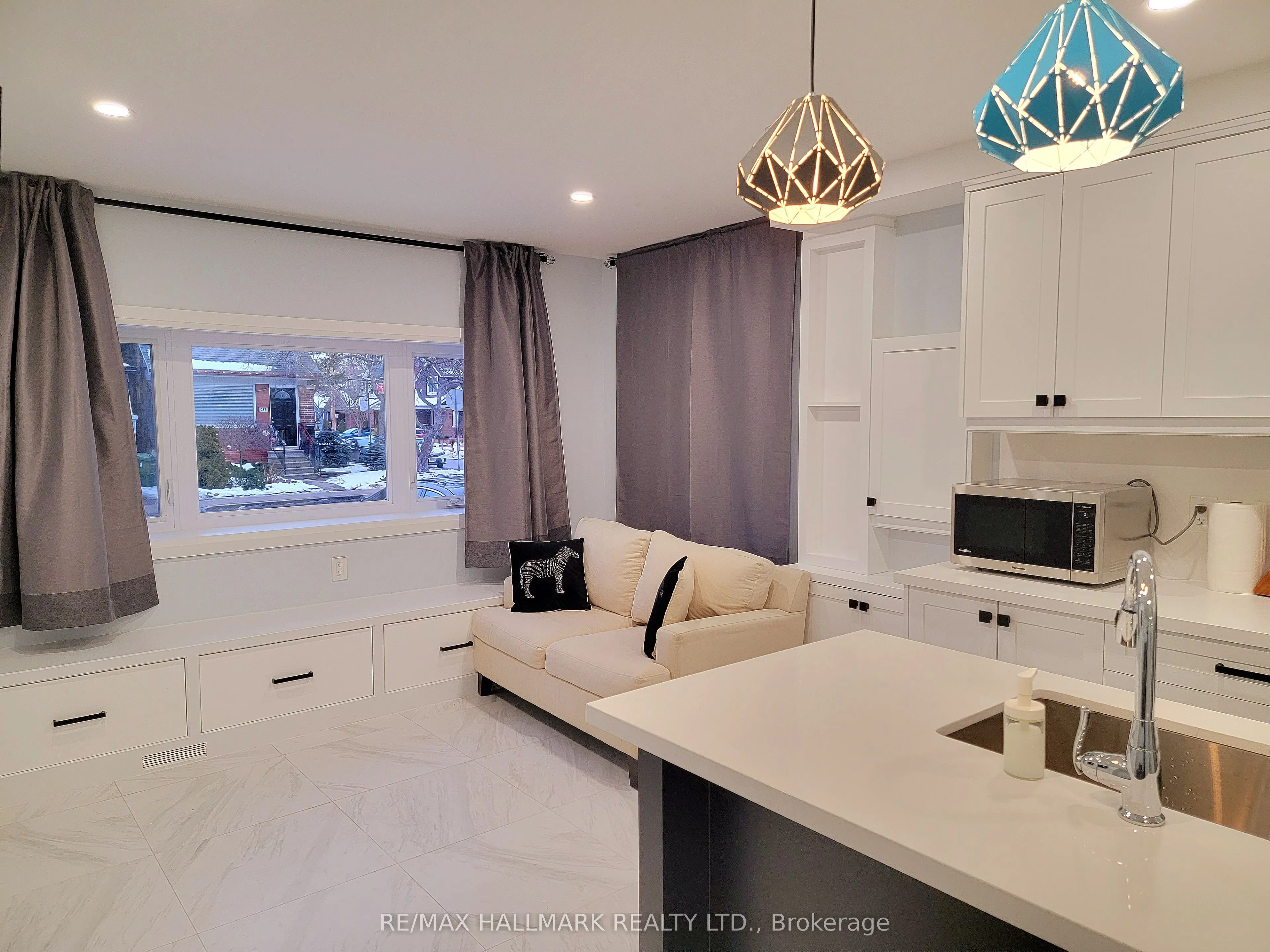434 Victoria Park Avenue