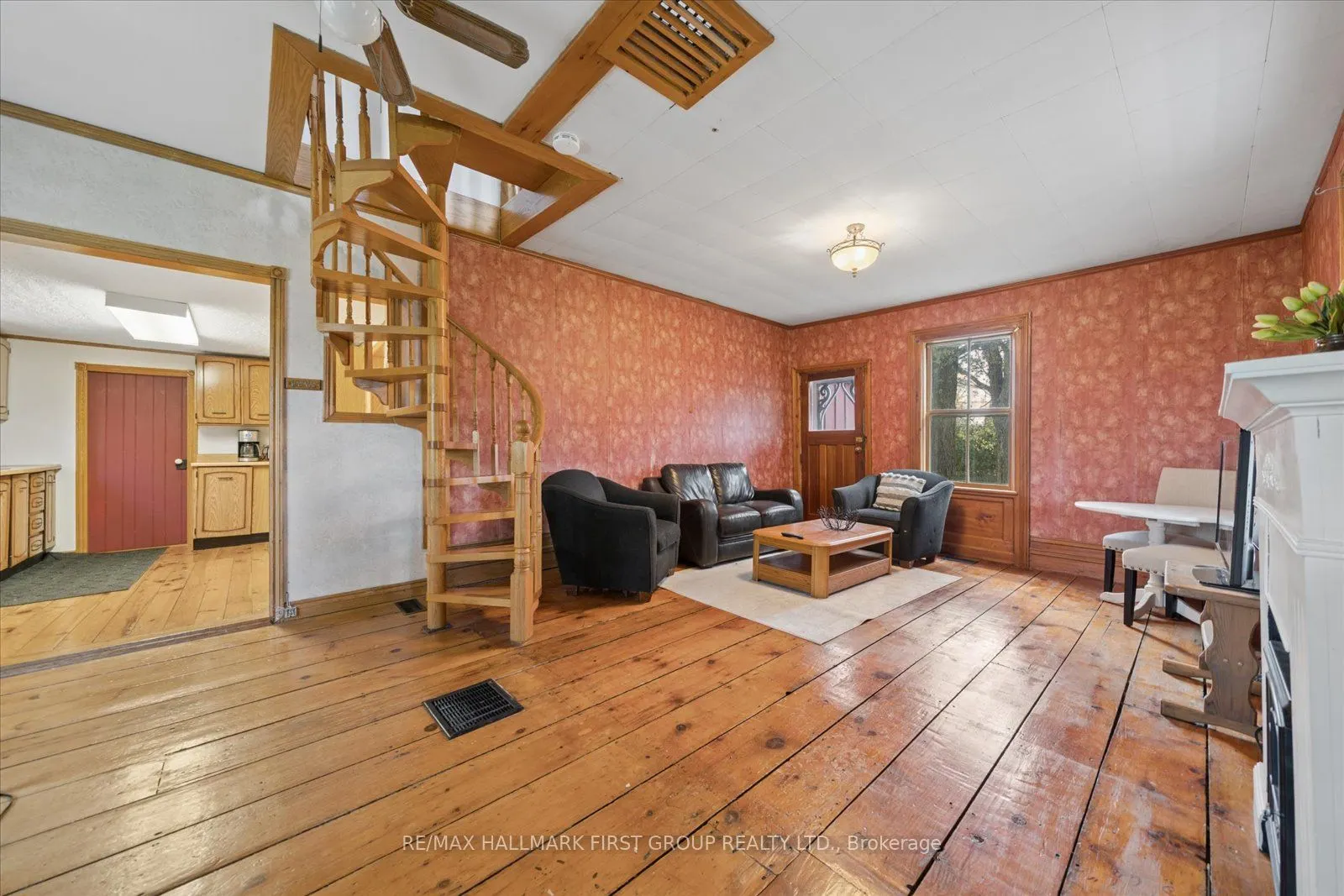 130 Myrtle Road E