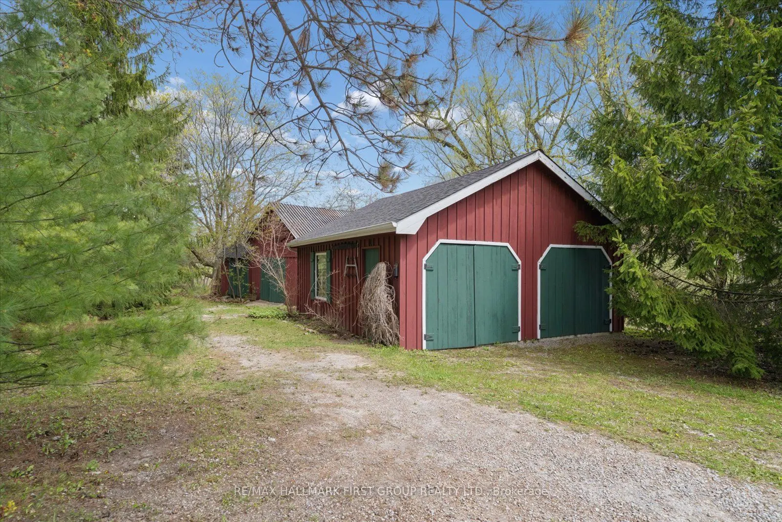 130 Myrtle Road E
