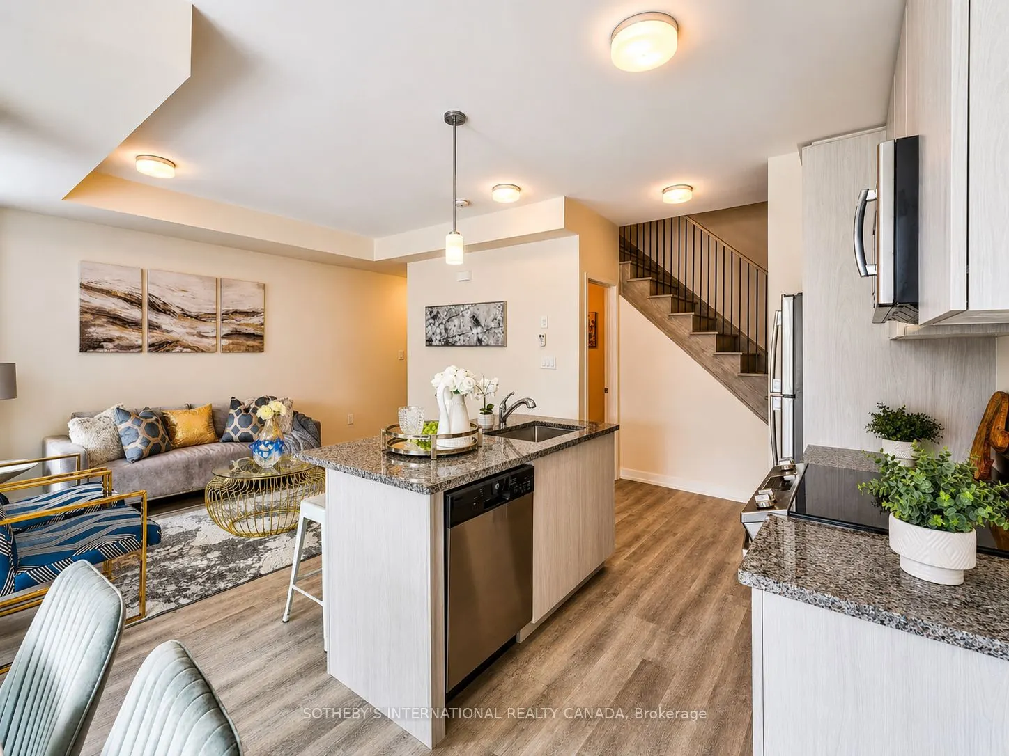 2550 Castlegate Crossing #419