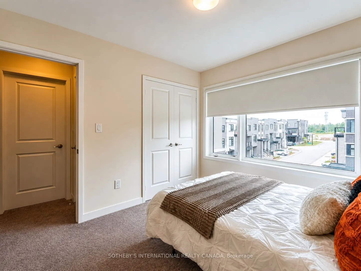 2550 Castlegate Crossing #419