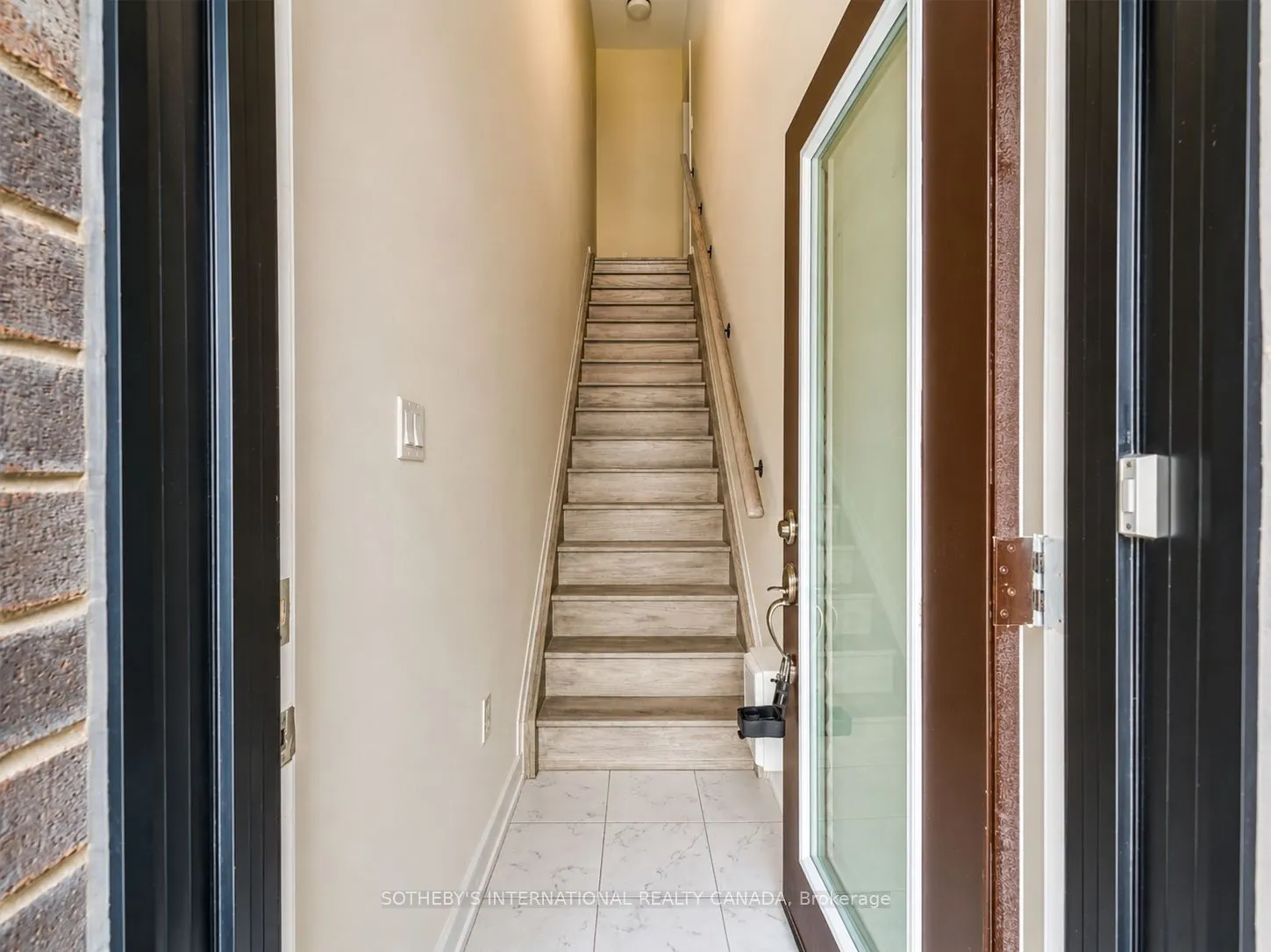 2550 Castlegate Crossing #419