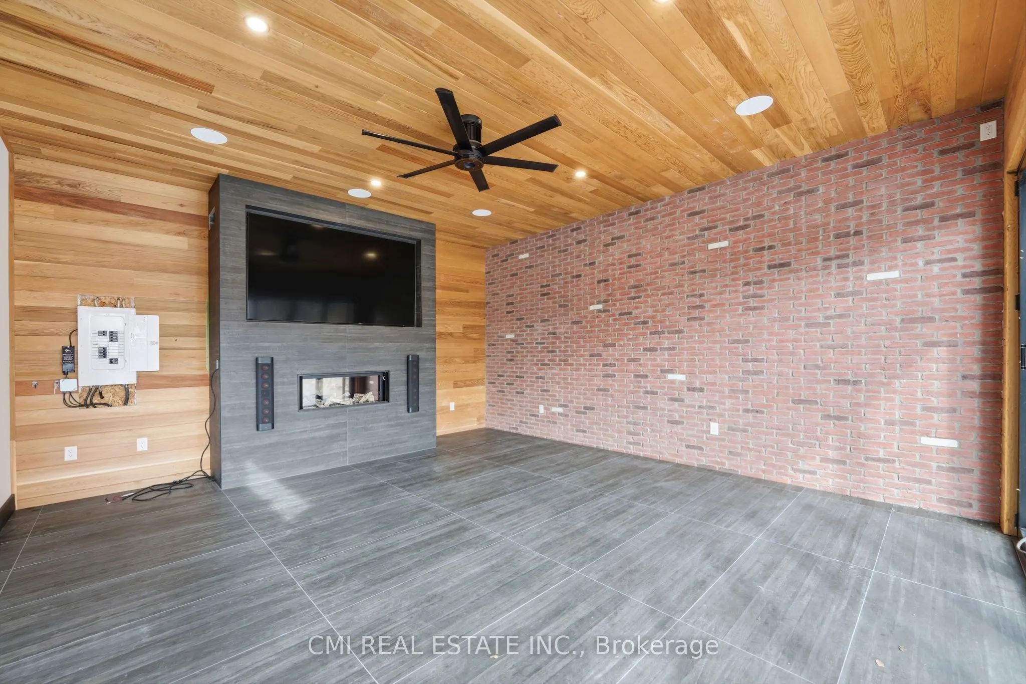 23 Logstone Crescent