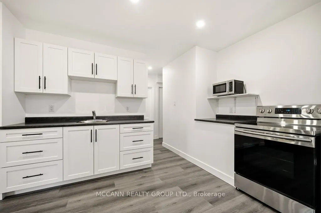 124 Scarboro Crescent