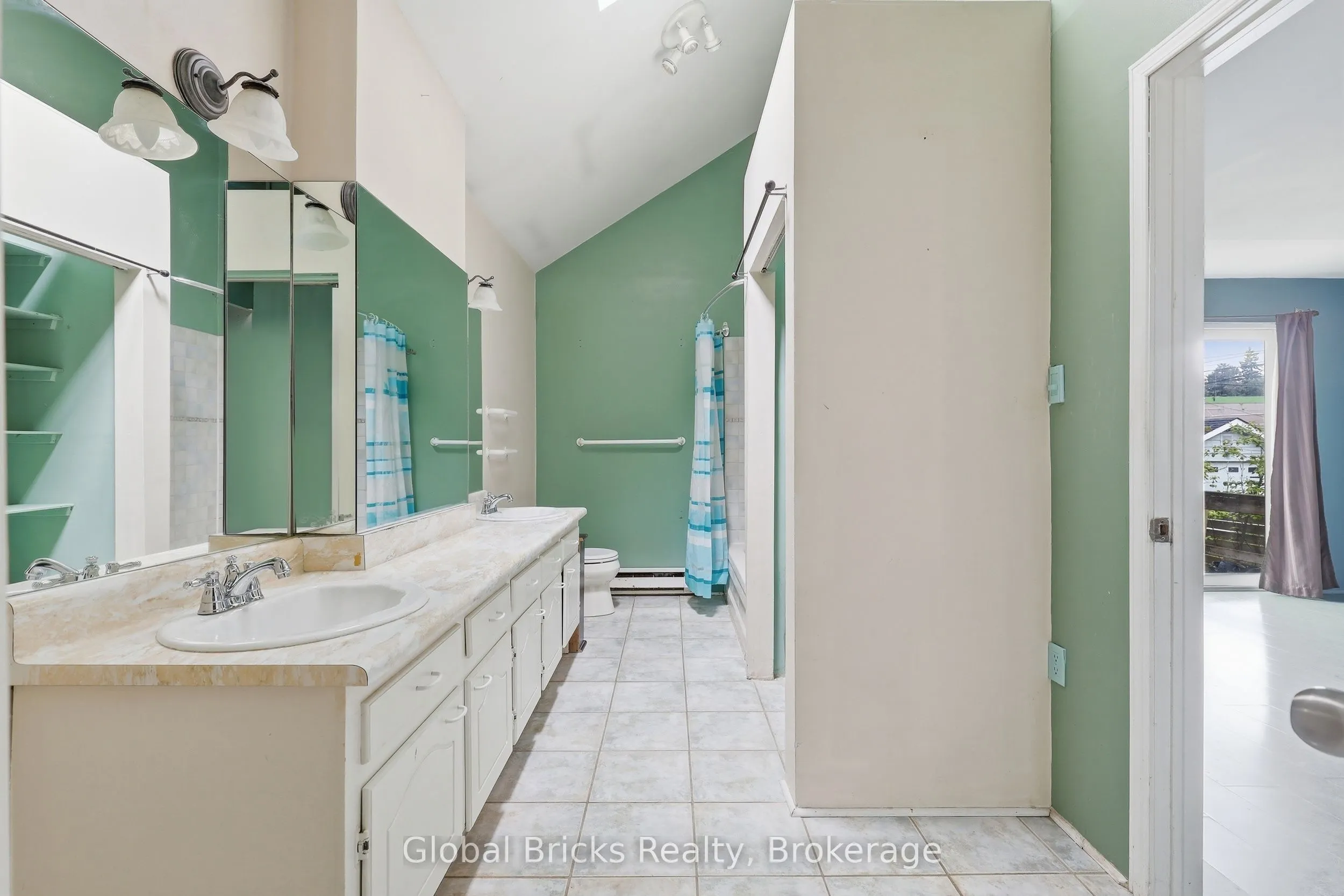 138 Gradwell Drive