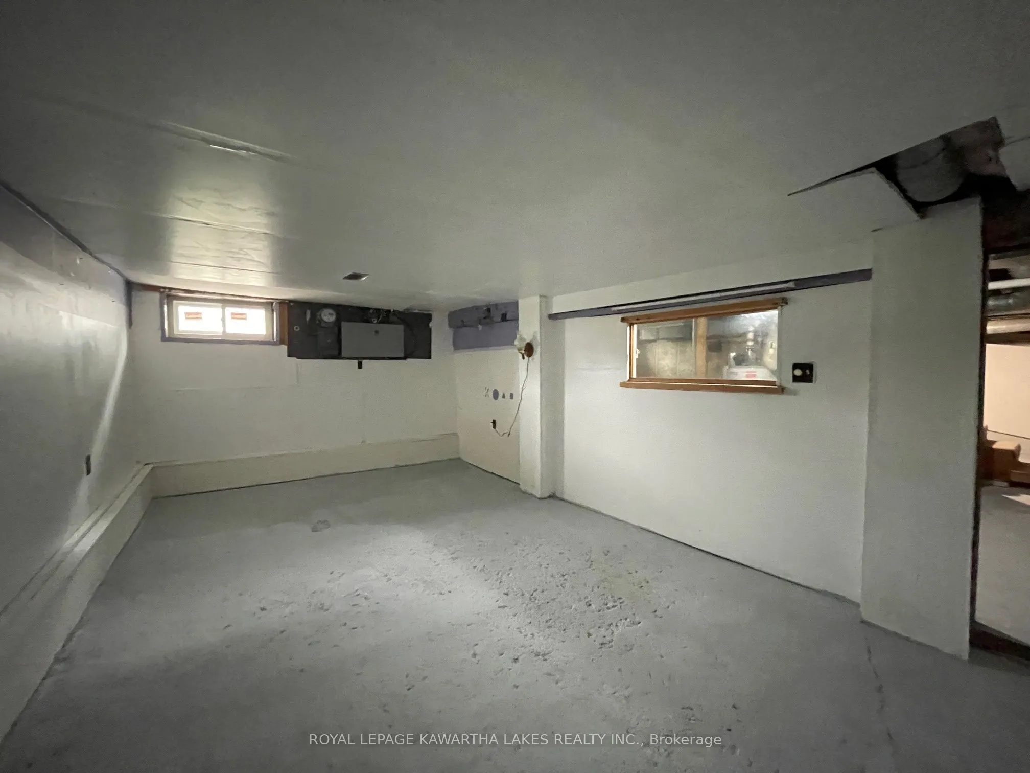 350 Oshawa Boulevard S