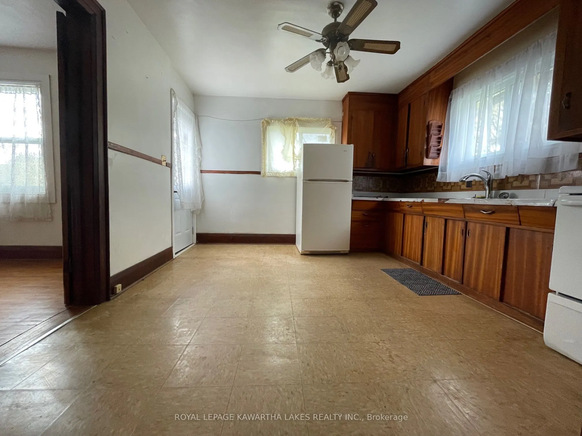 350 Oshawa Boulevard S