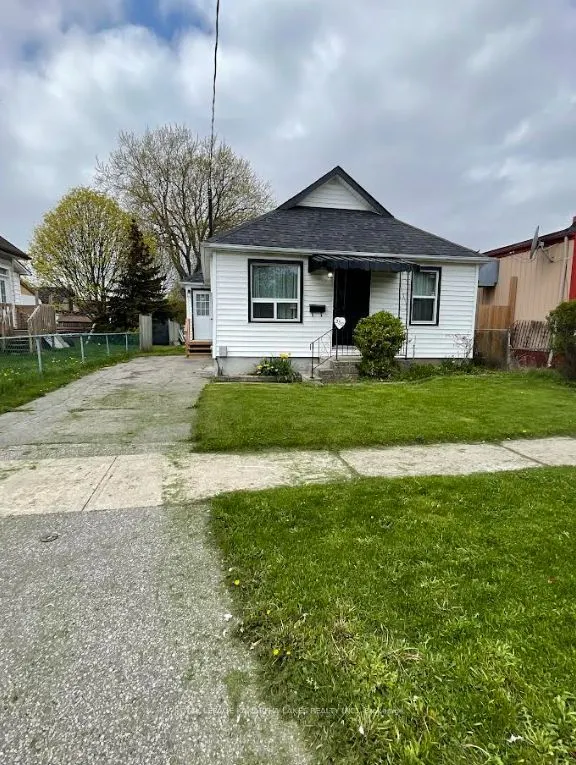 350 Oshawa Boulevard S