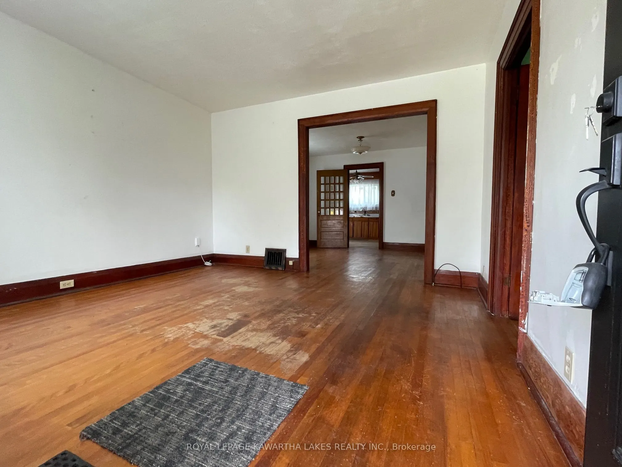 350 Oshawa Boulevard S