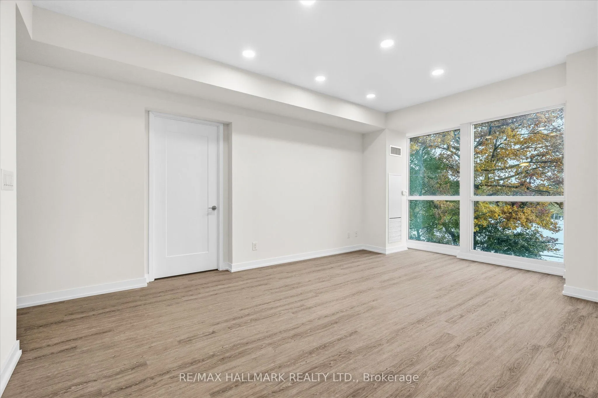 1350 Kingston Road #310