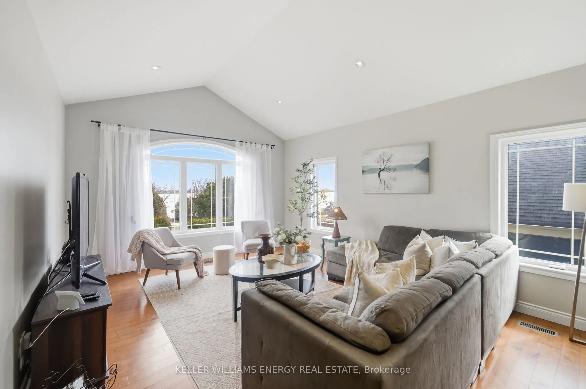 332 Carnegie Beach Road