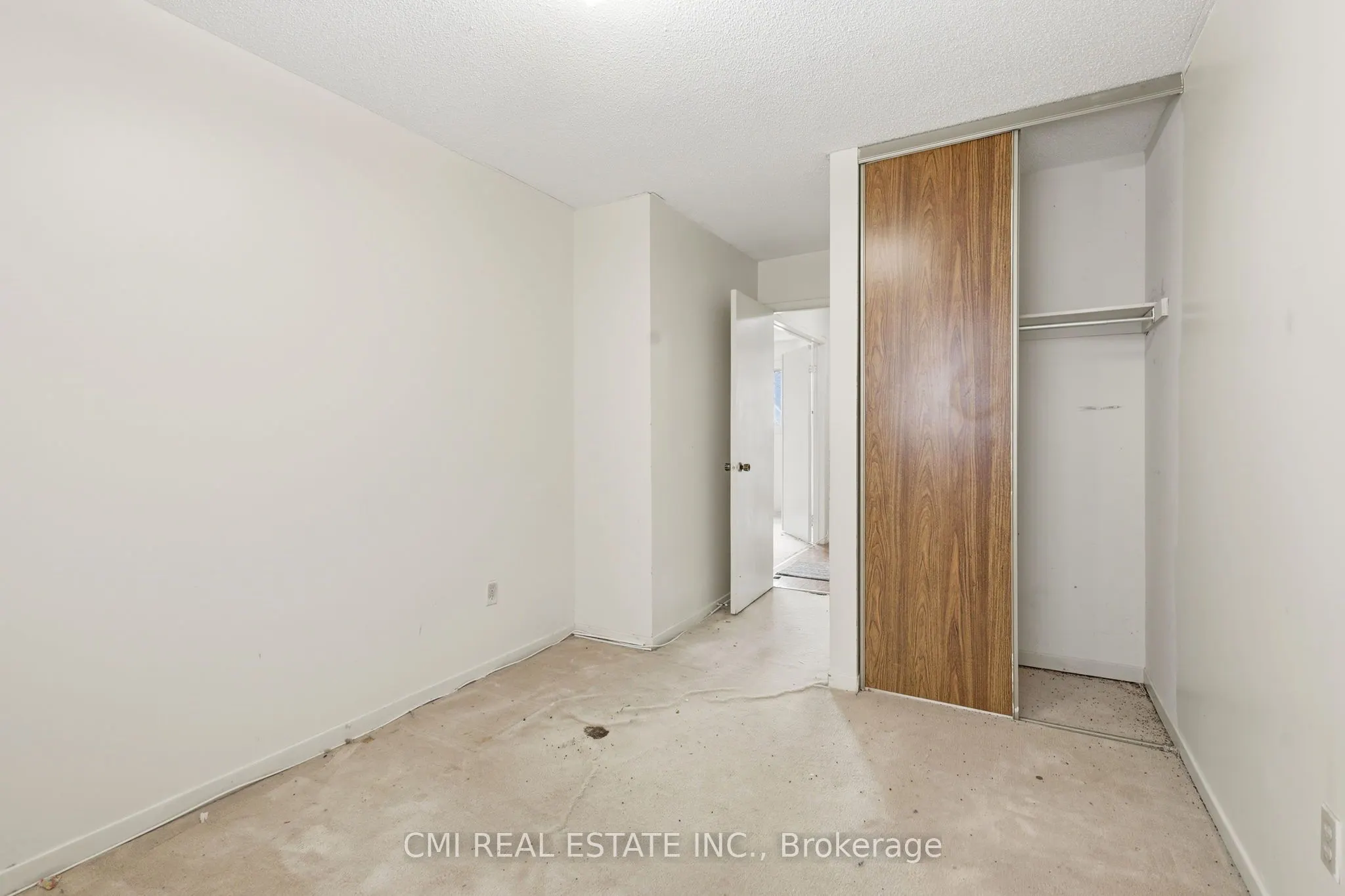 2275 Chapman Court