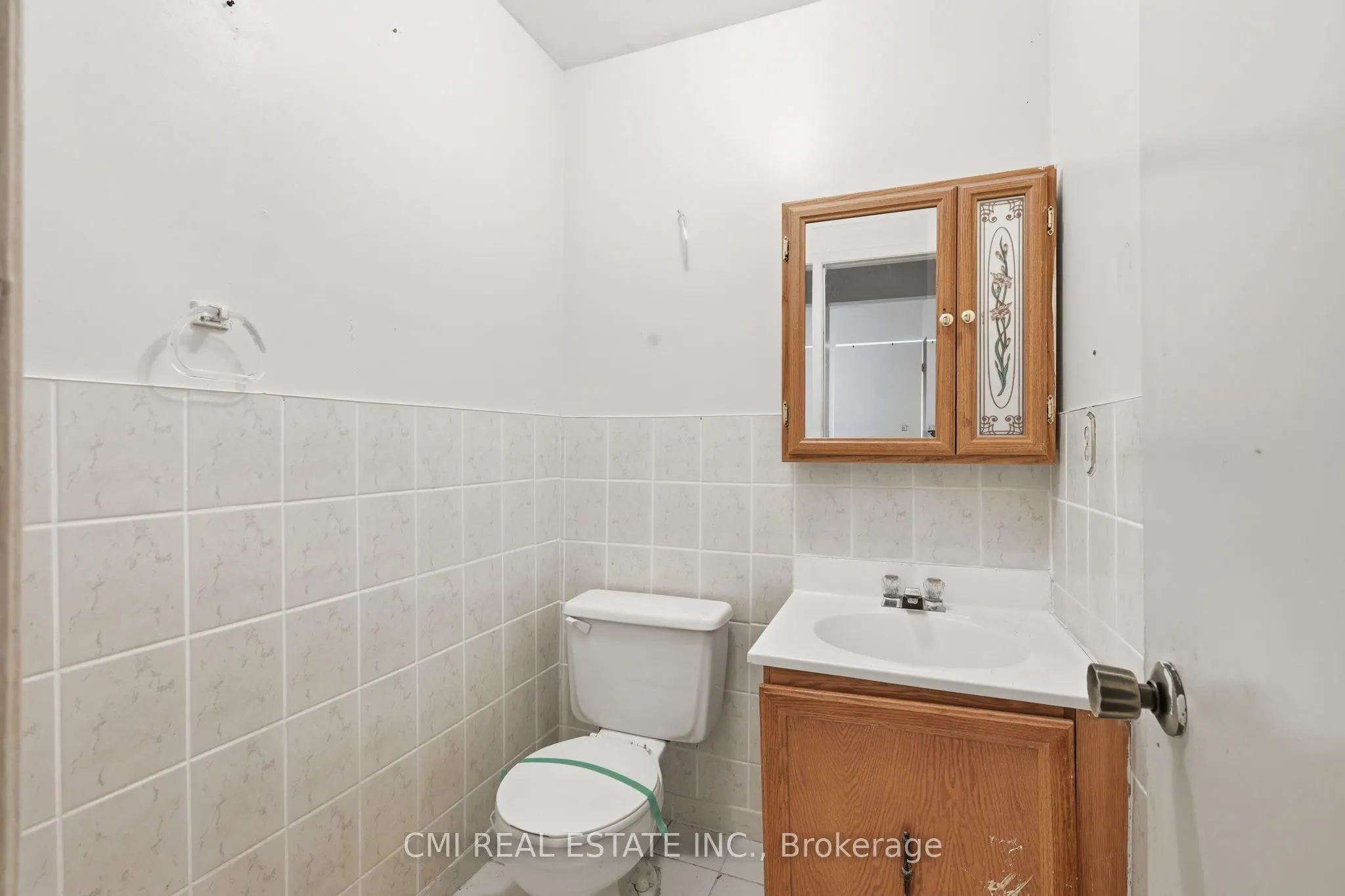 2275 Chapman Court