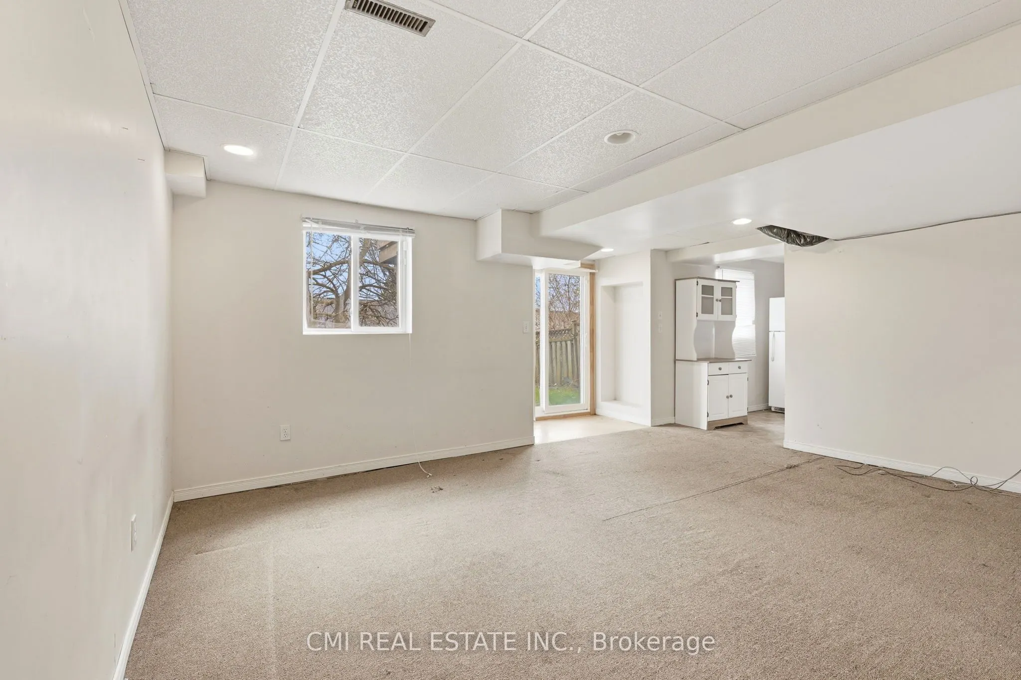 2275 Chapman Court