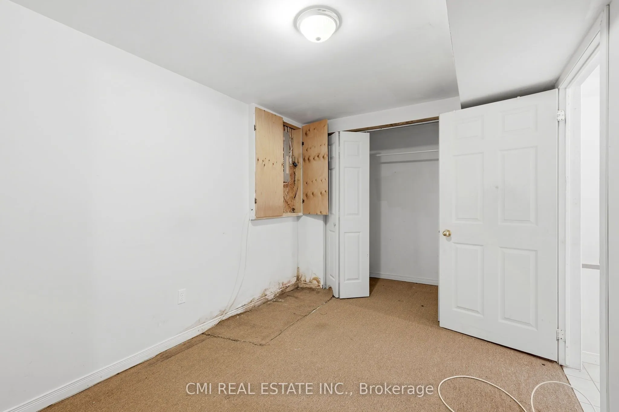 2275 Chapman Court