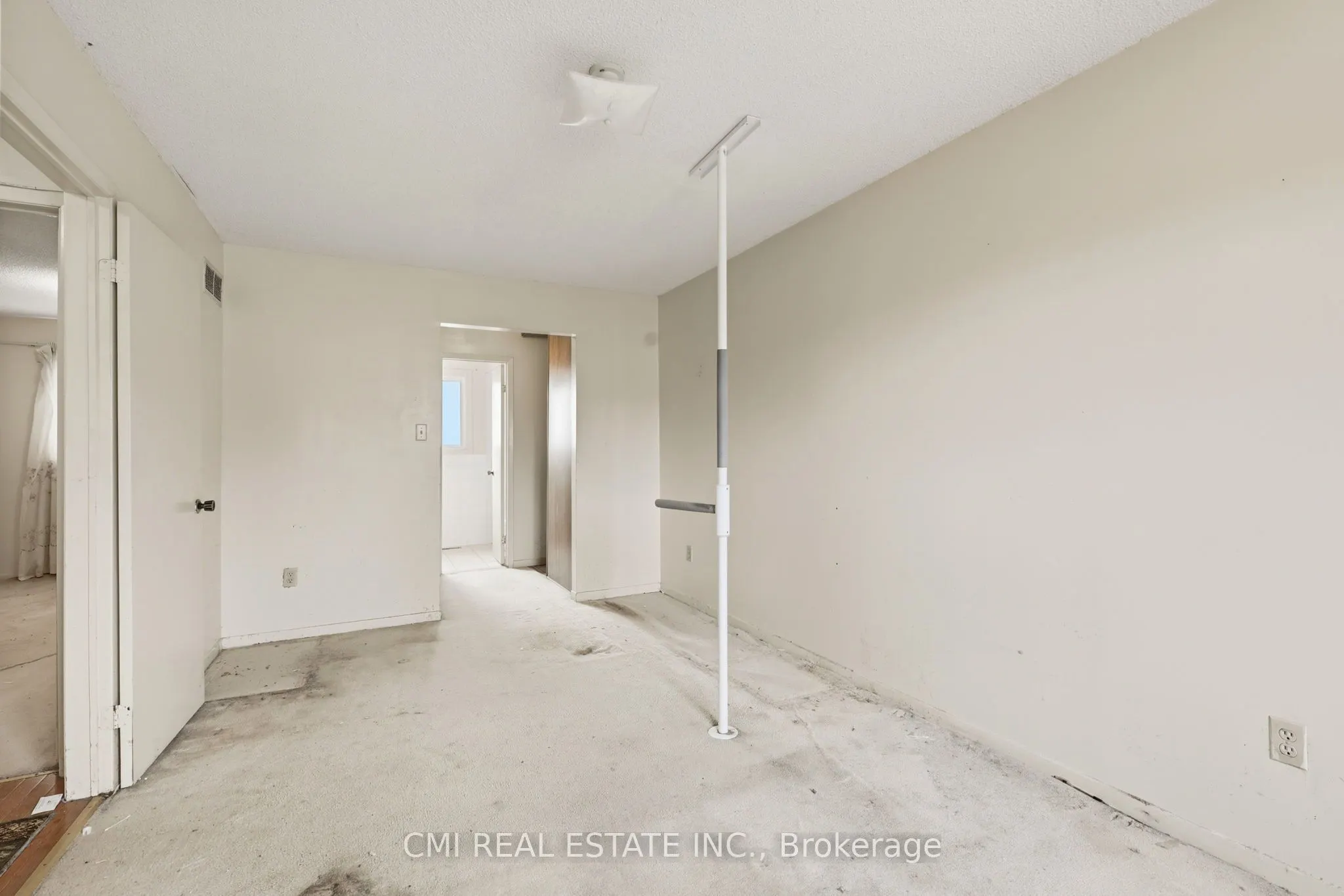 2275 Chapman Court