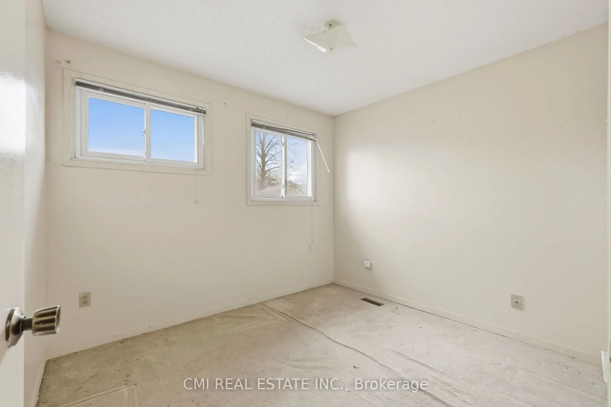 2275 Chapman Court