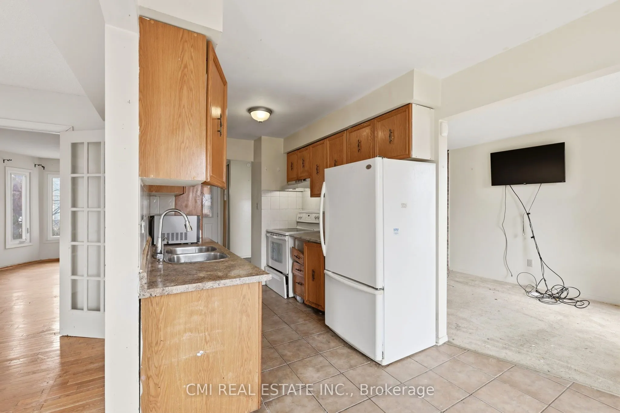 2275 Chapman Court