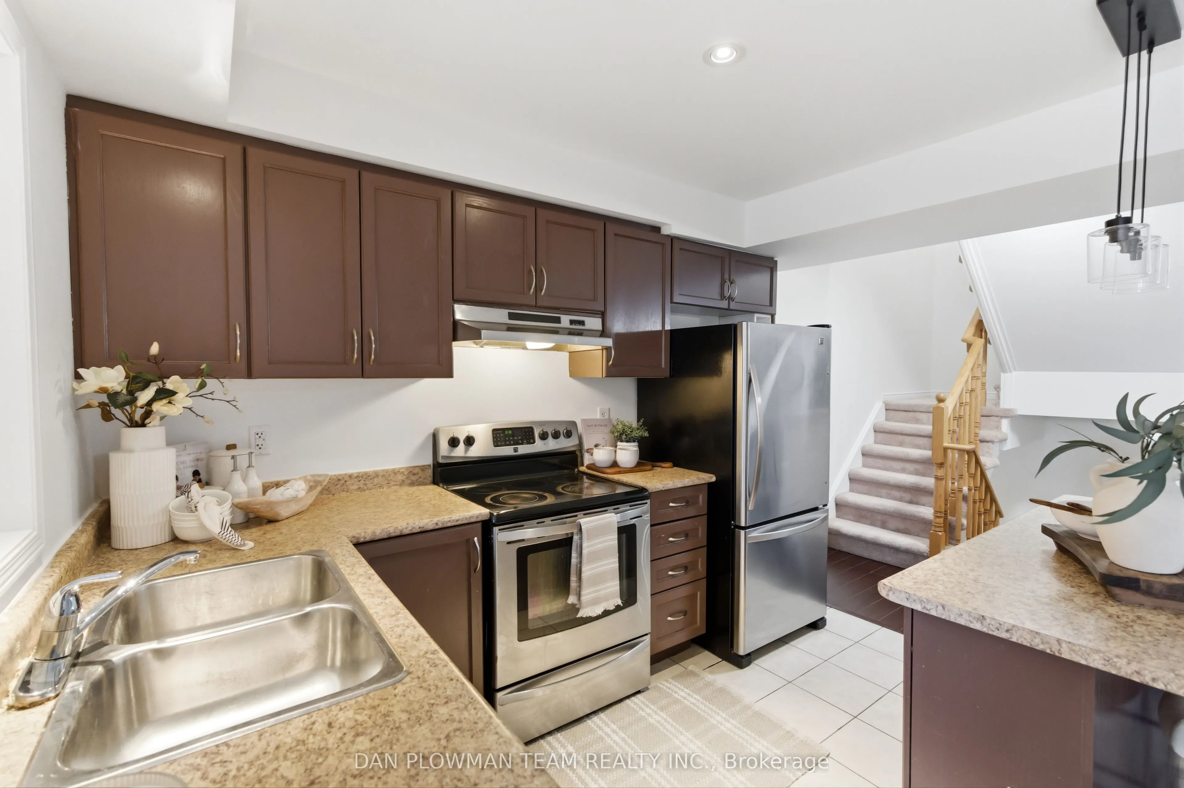 23 Blunden Road