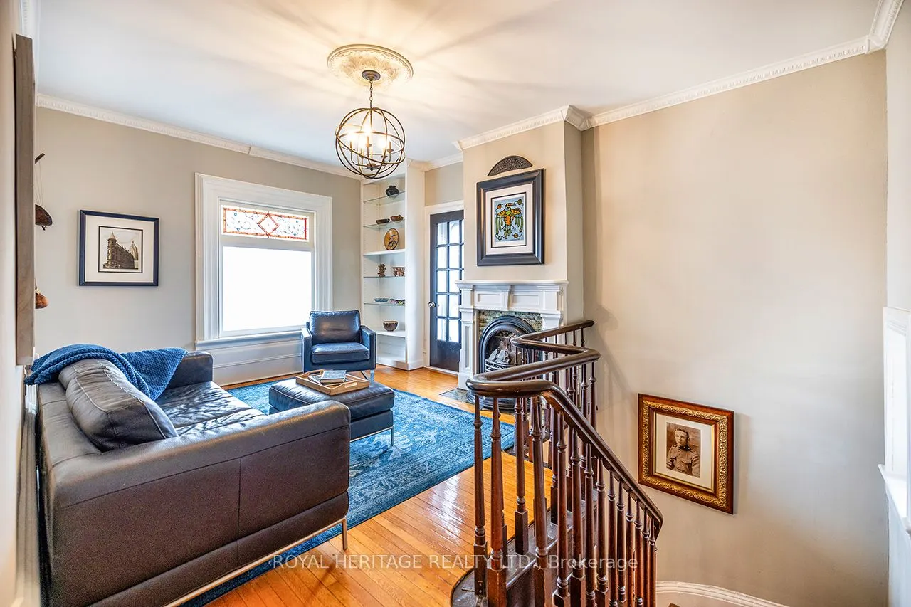 220 Cochrane Street