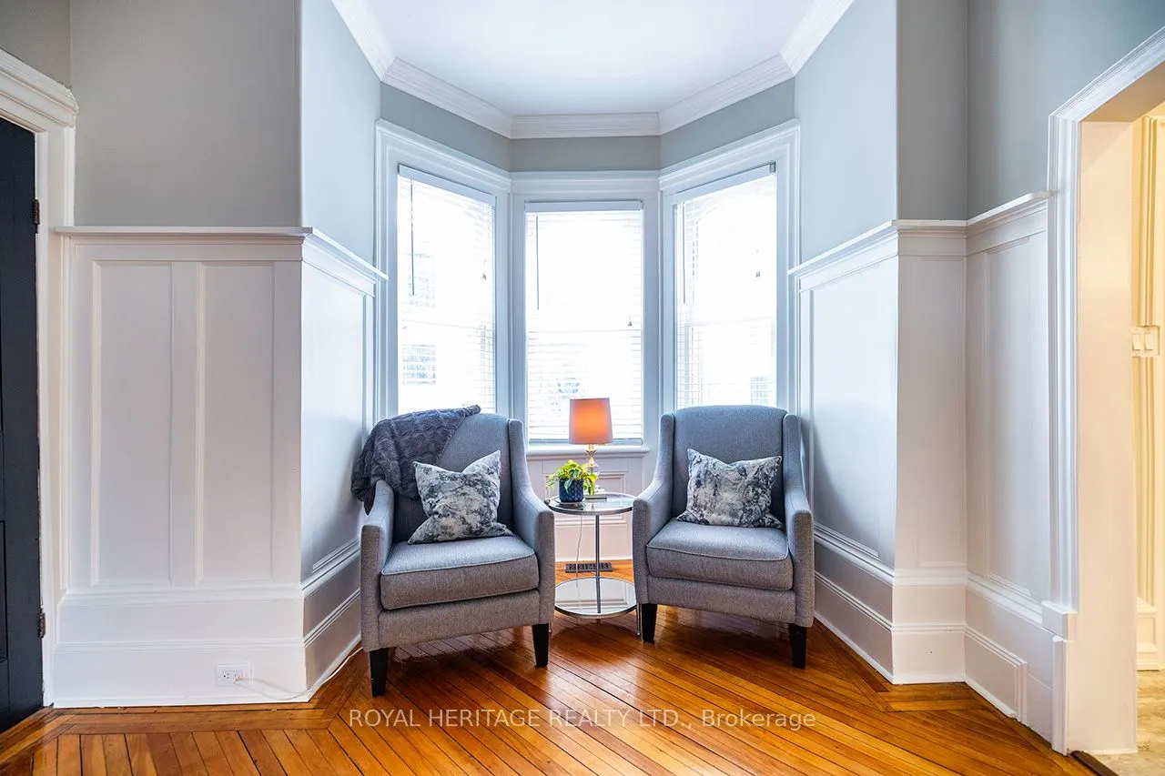 220 Cochrane Street