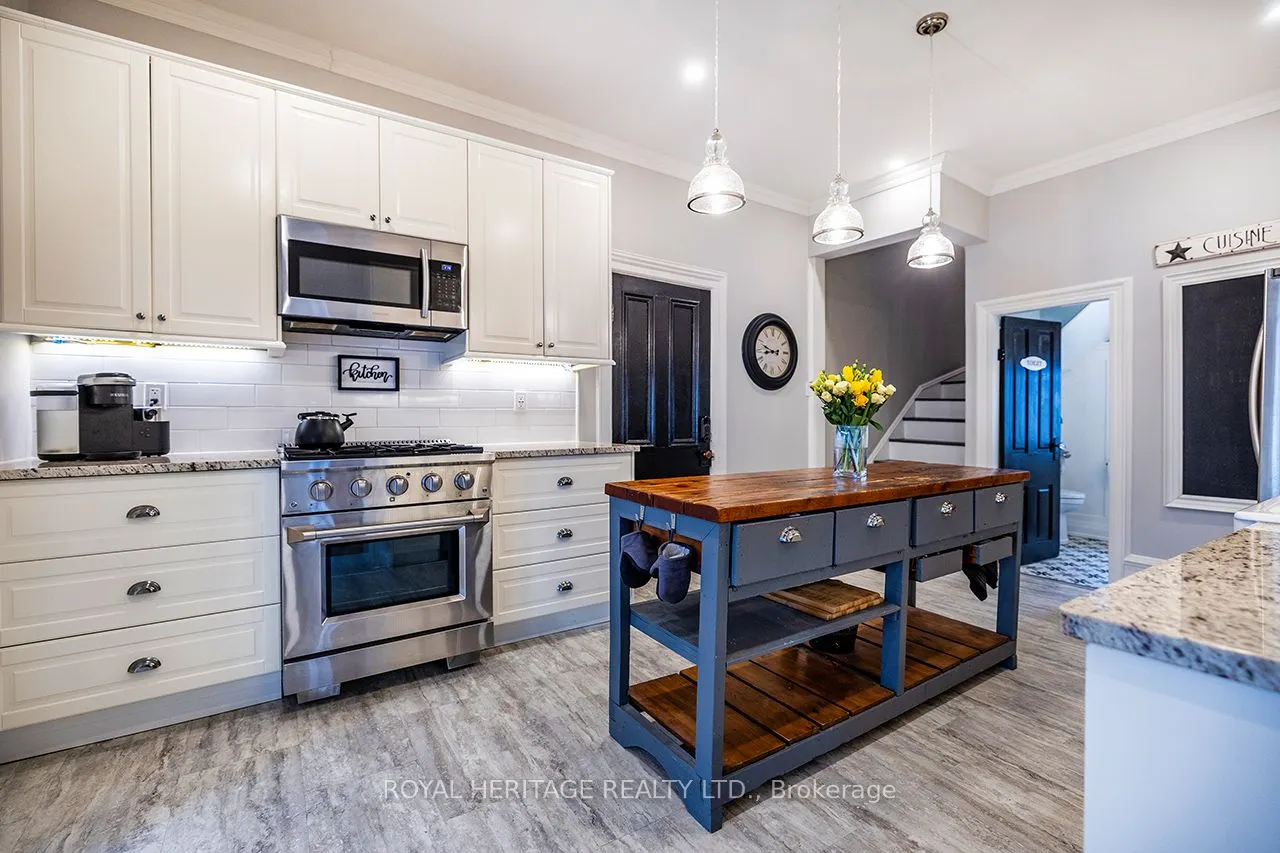 220 Cochrane Street