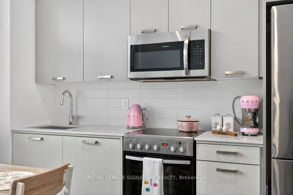 2301 Danforth Avenue #109
