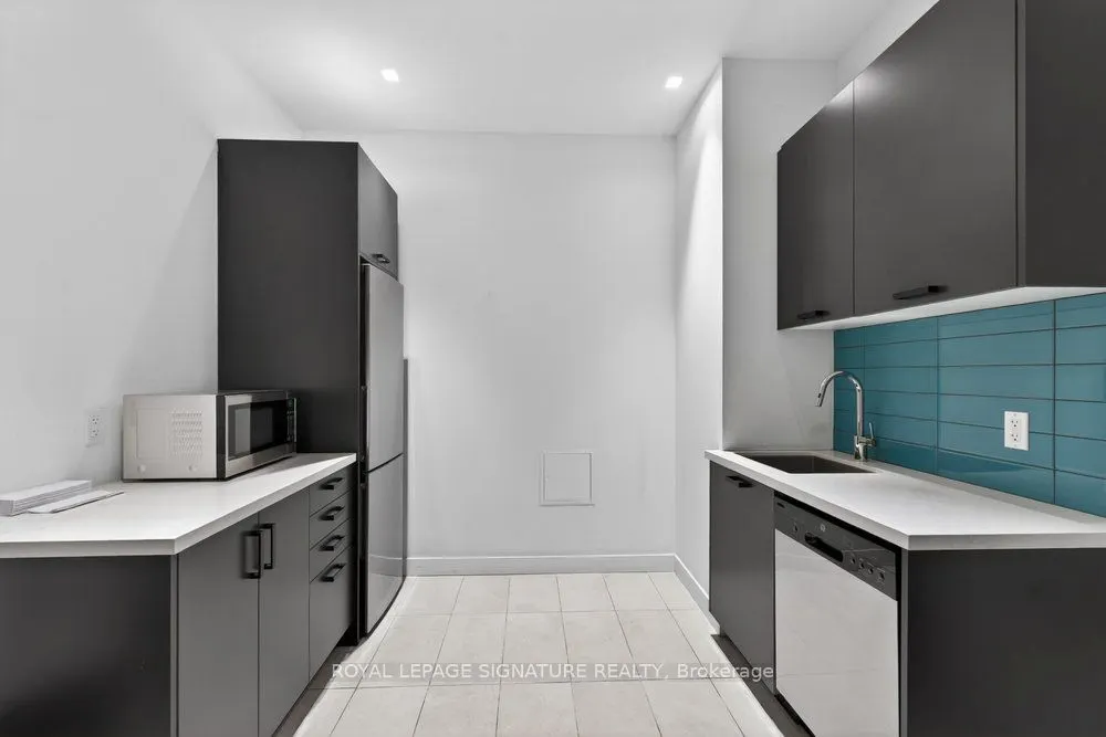 2301 Danforth Avenue #109