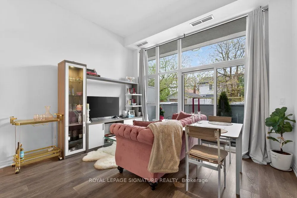 2301 Danforth Avenue #109