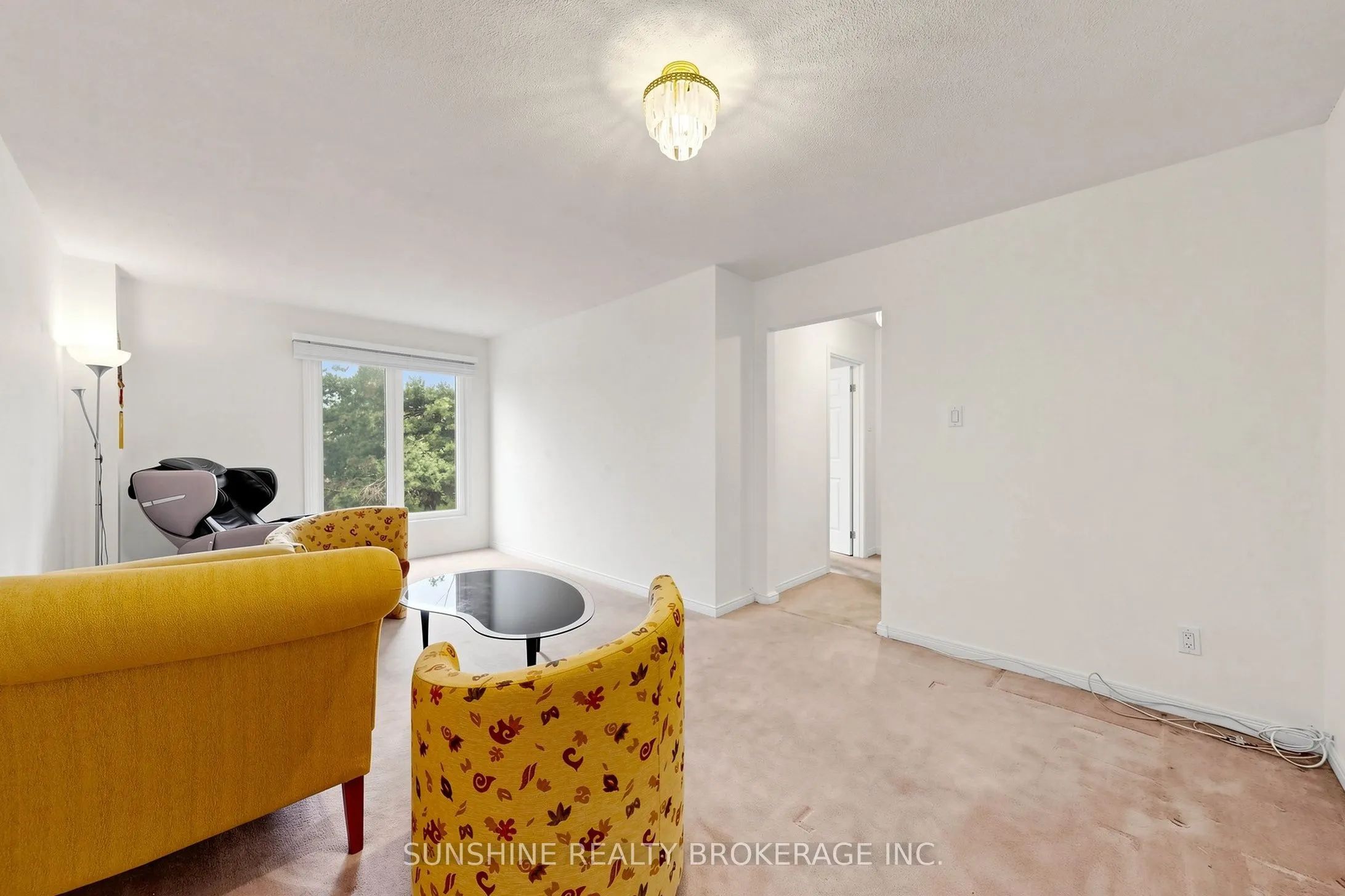 70 Copperwood Square