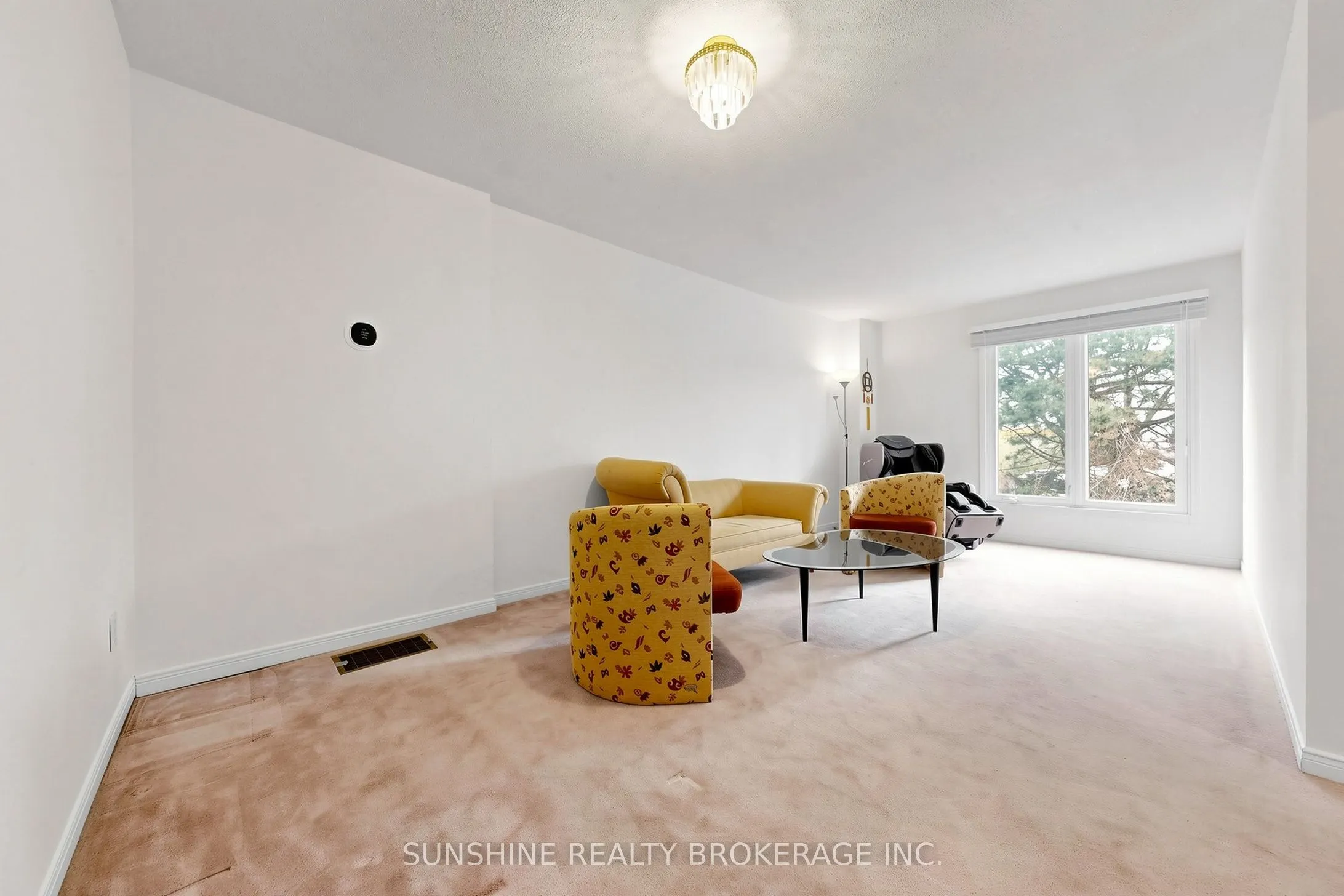70 Copperwood Square