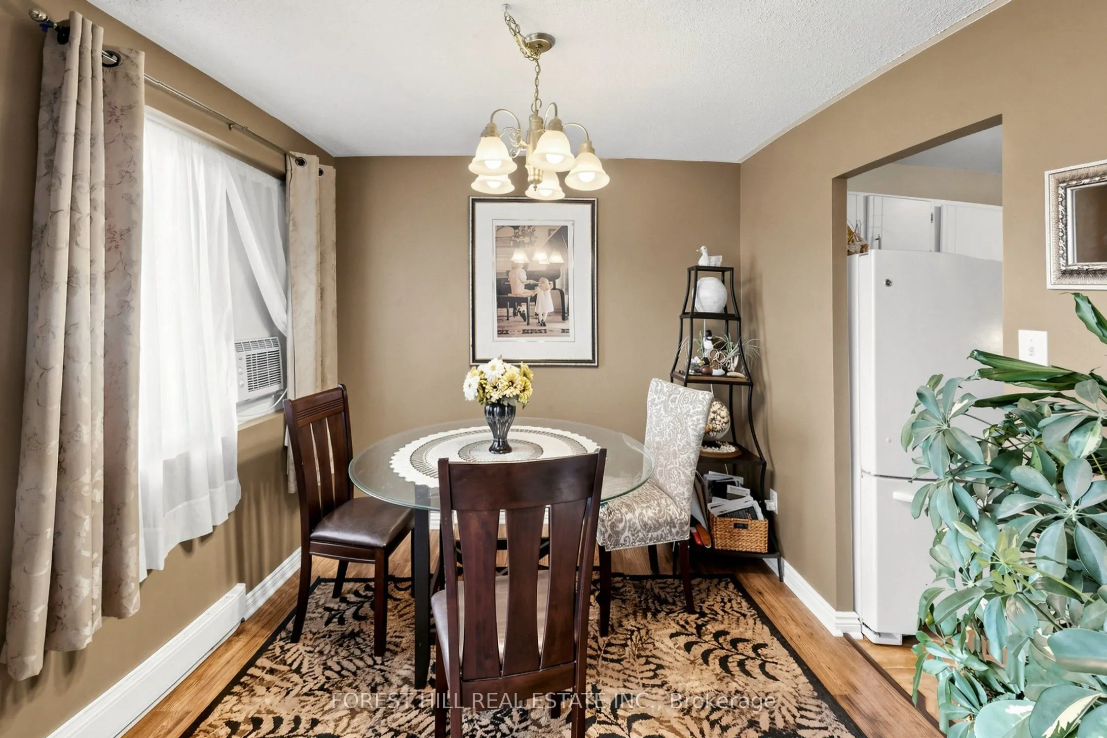 131 Taunton Road E #304