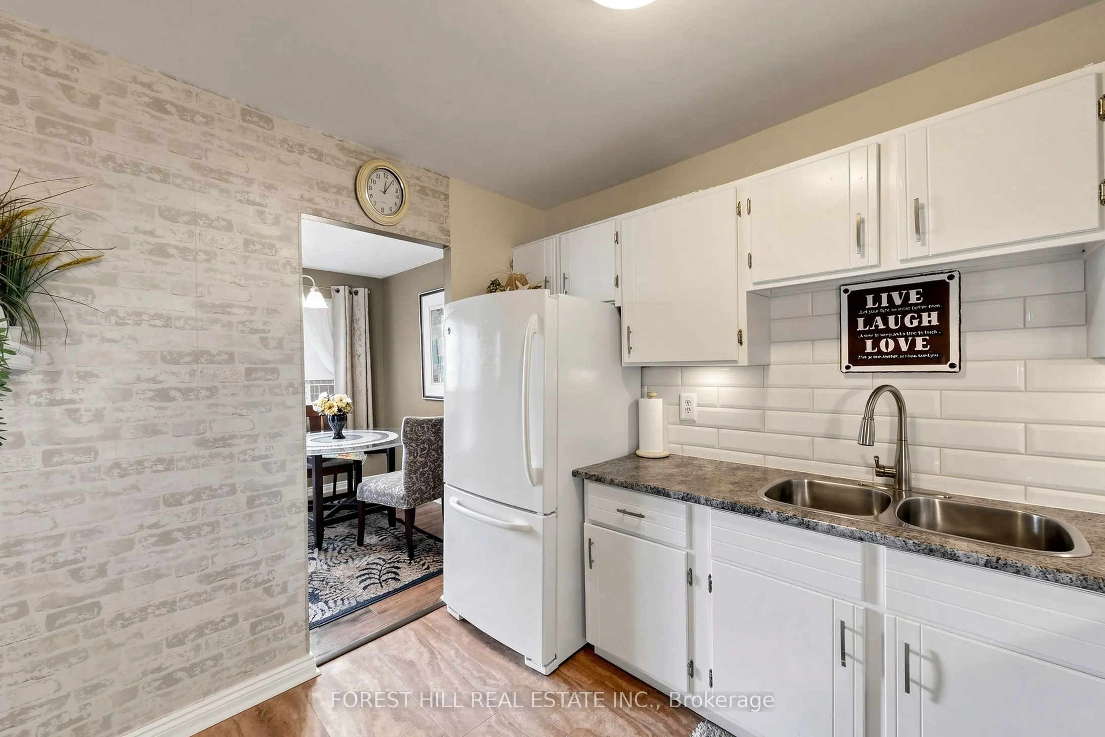 131 Taunton Road E #304