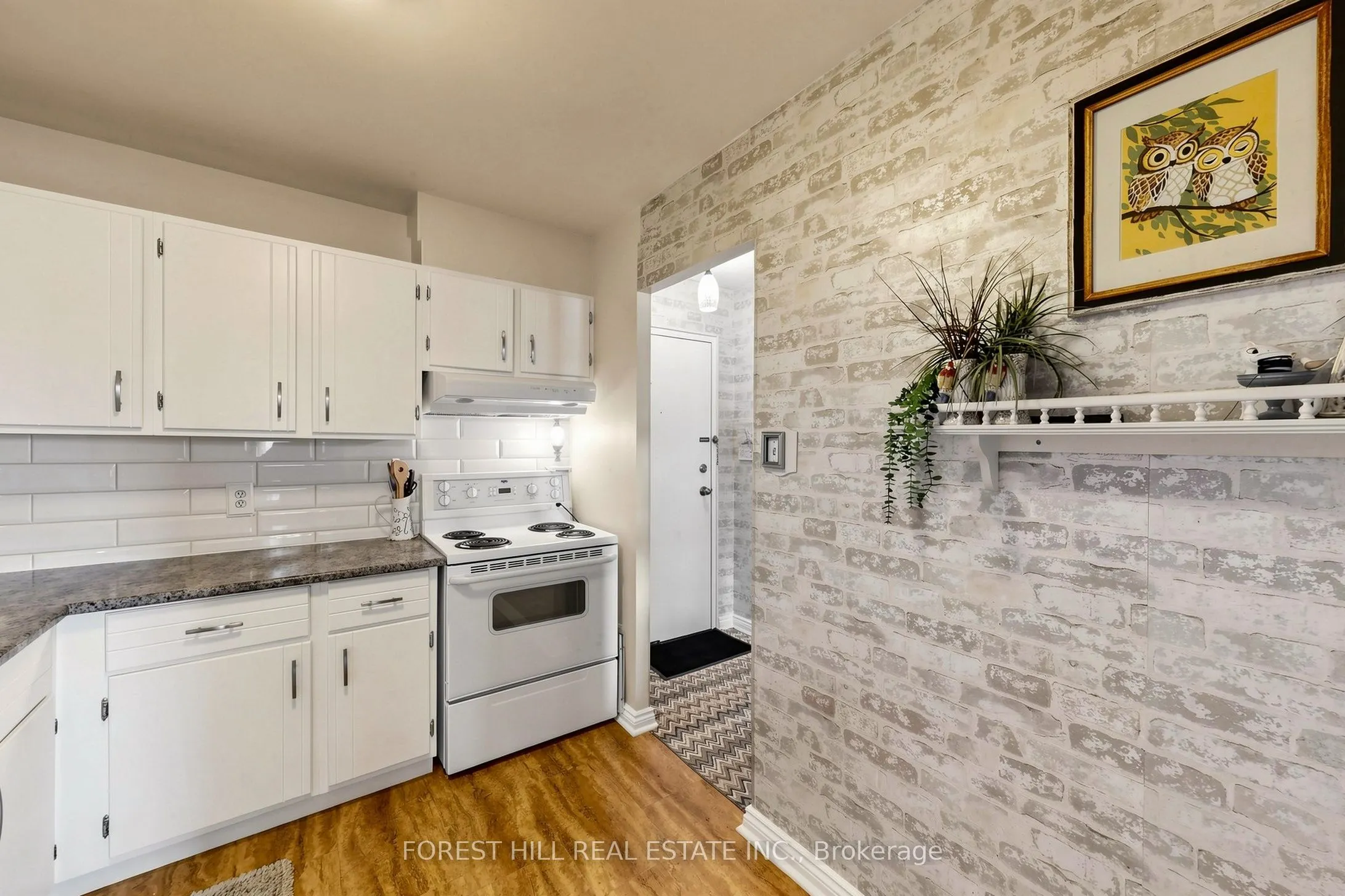 131 Taunton Road E #304