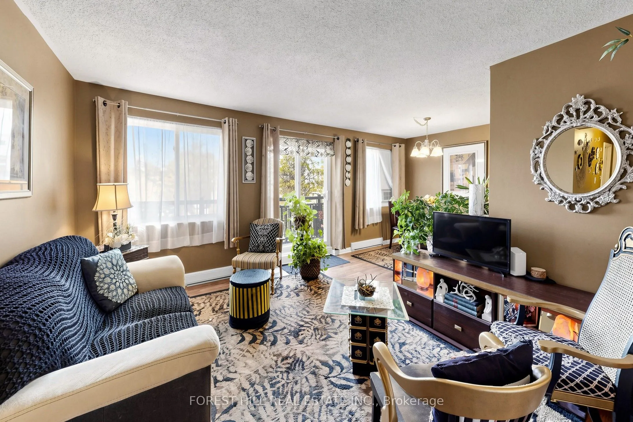 131 Taunton Road E #304