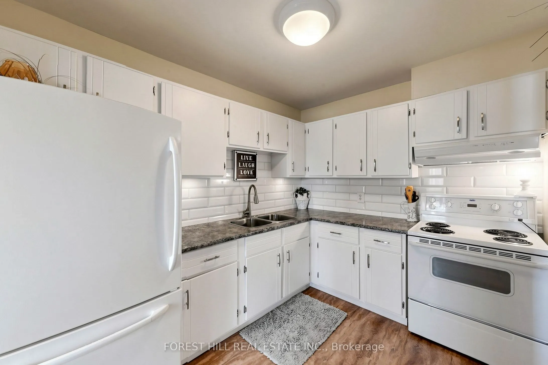 131 Taunton Road E #304