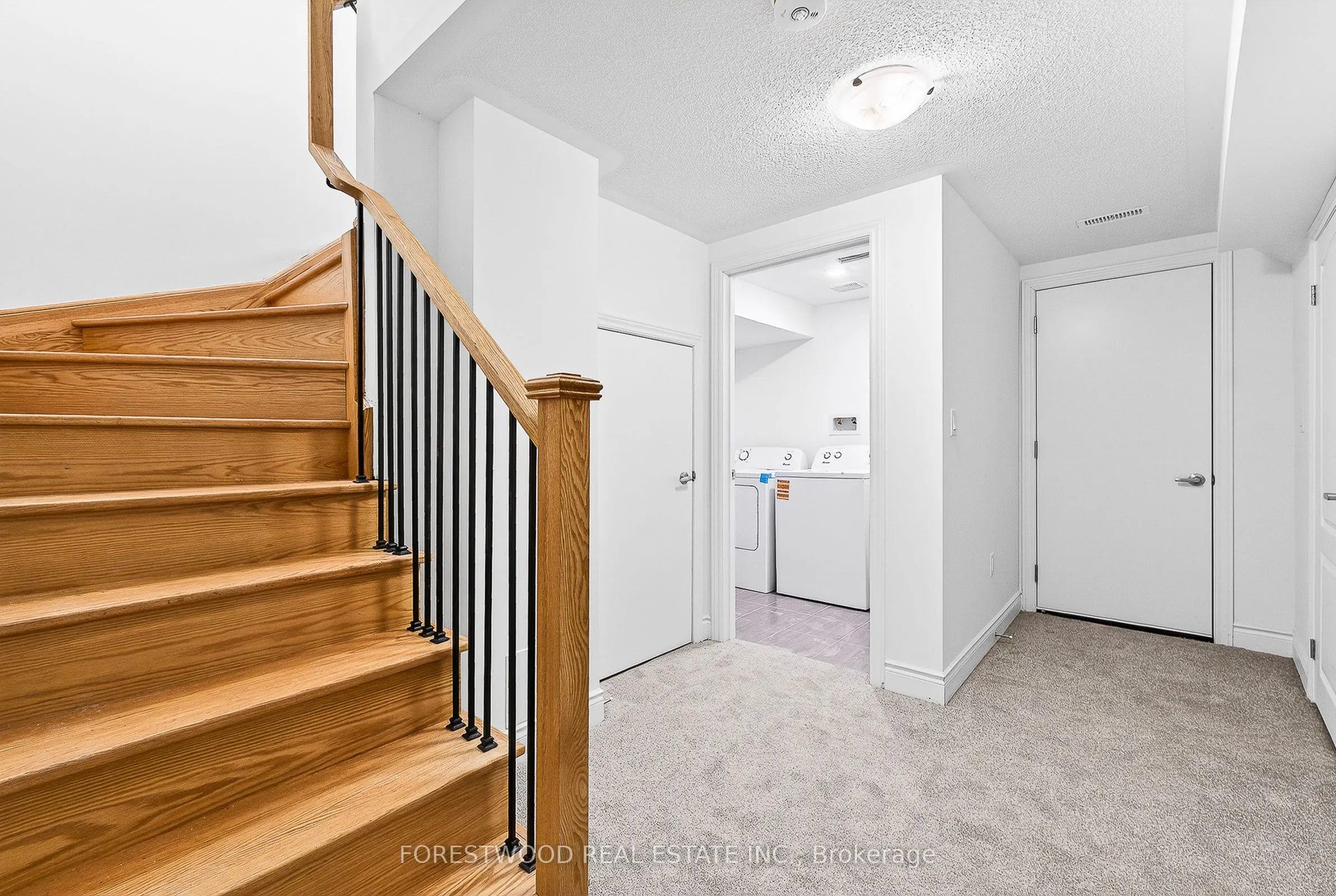 17 Deer Creek Court