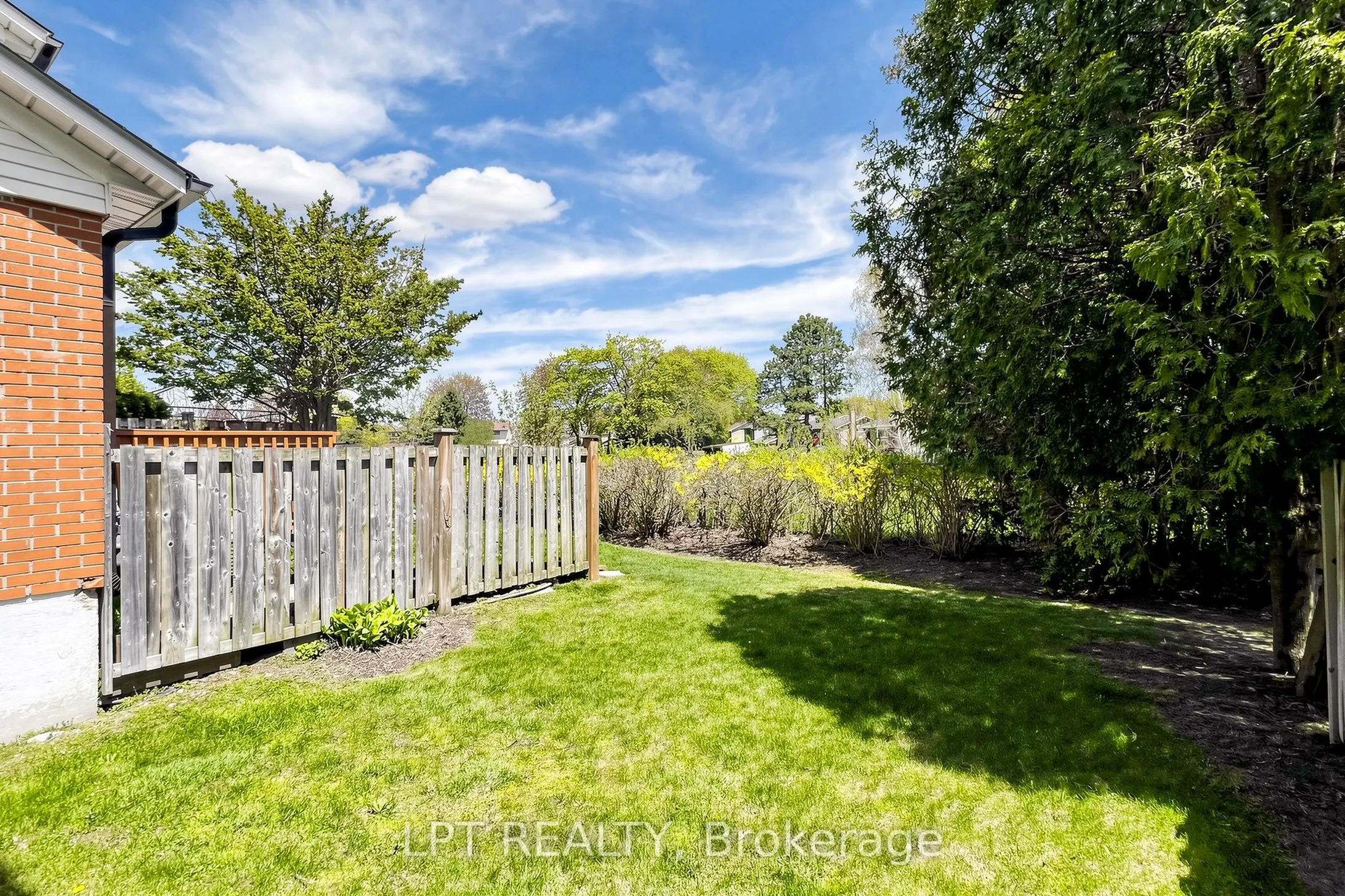 1055 Central Pk Boulevard N #32