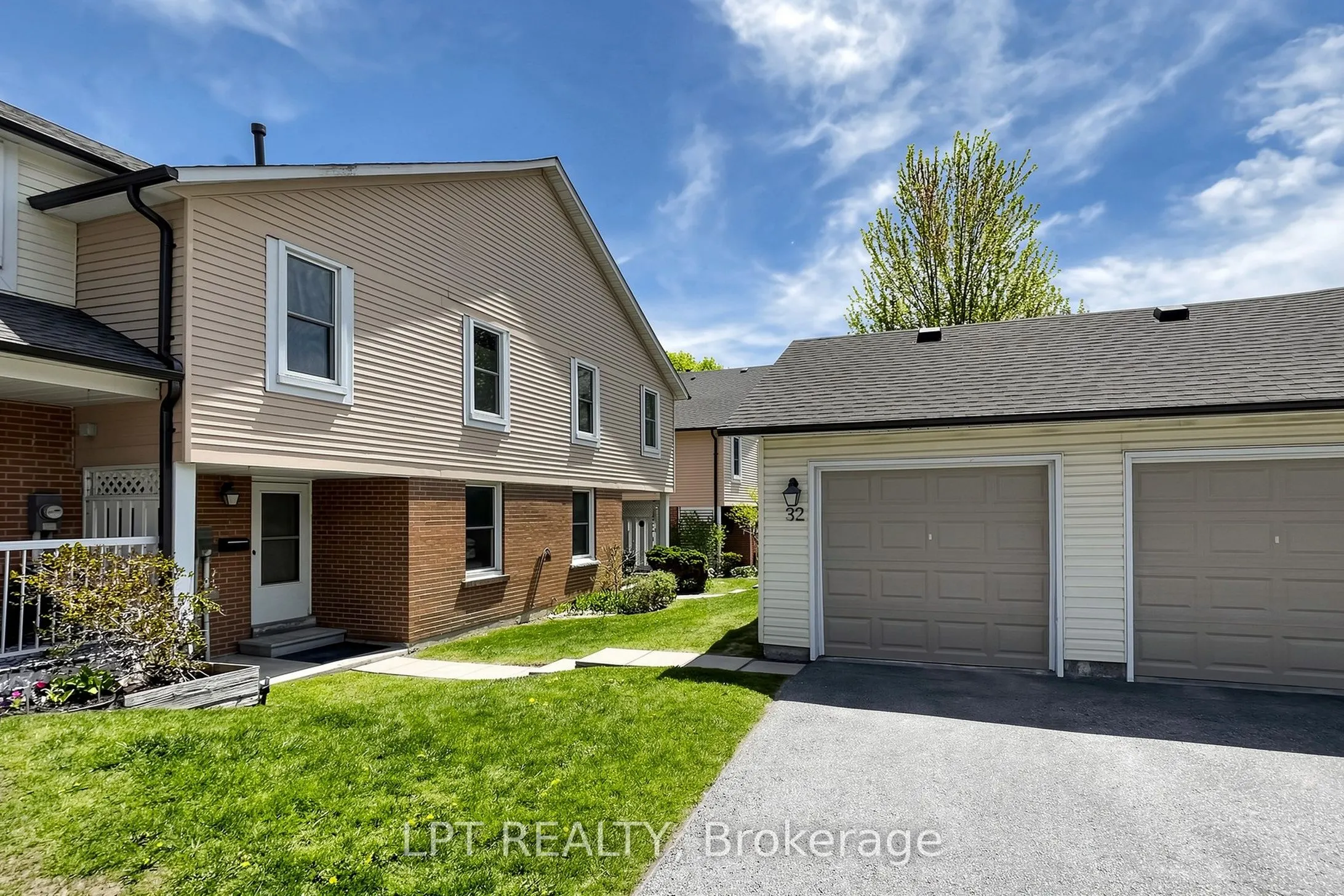 1055 Central Pk Boulevard N #32