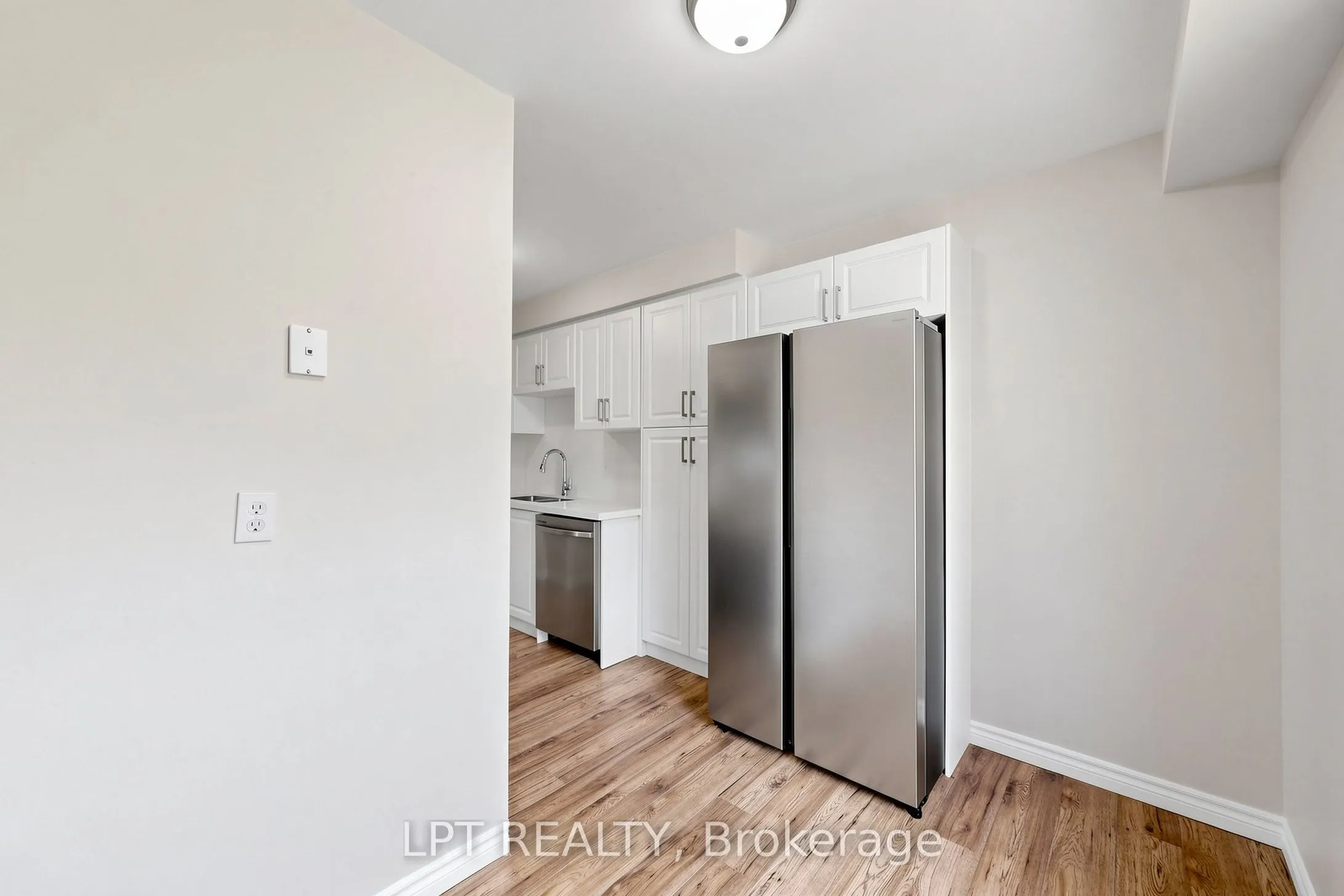 1055 Central Pk Boulevard N #32